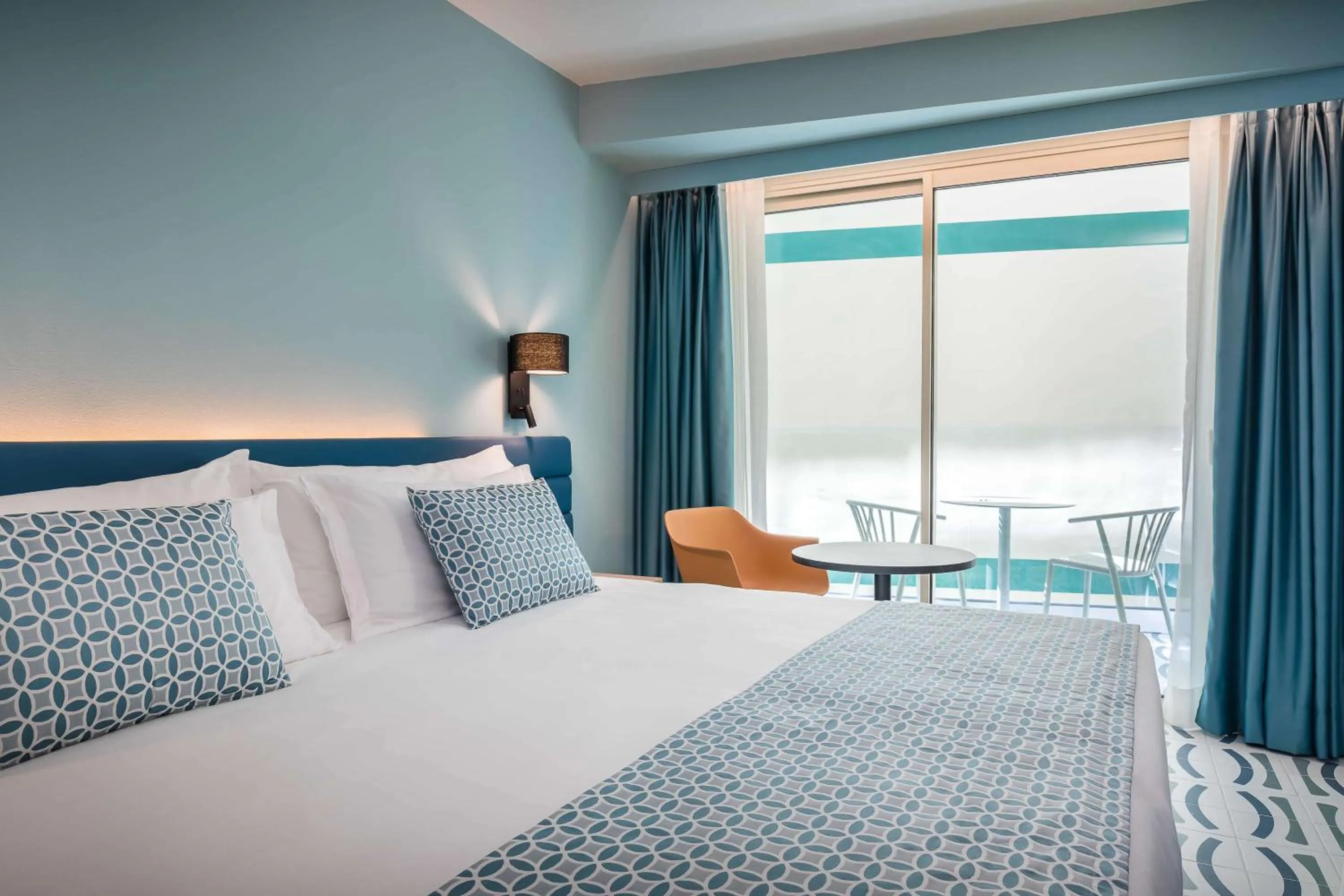 Bedroom, Bed in Barceló Benidorm Beach - Adults Recommended