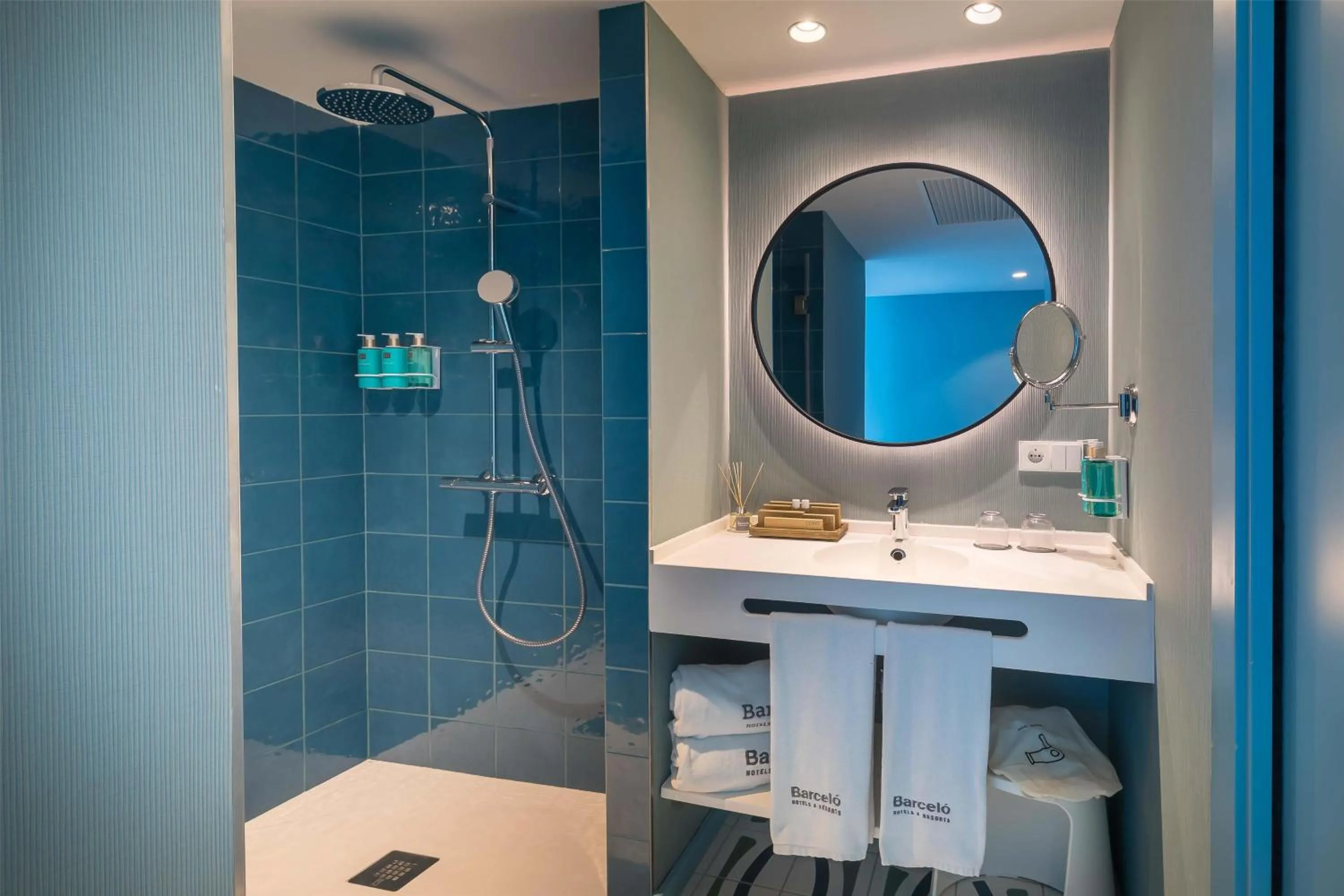 Bathroom in Barceló Benidorm Beach - Adults Recommended