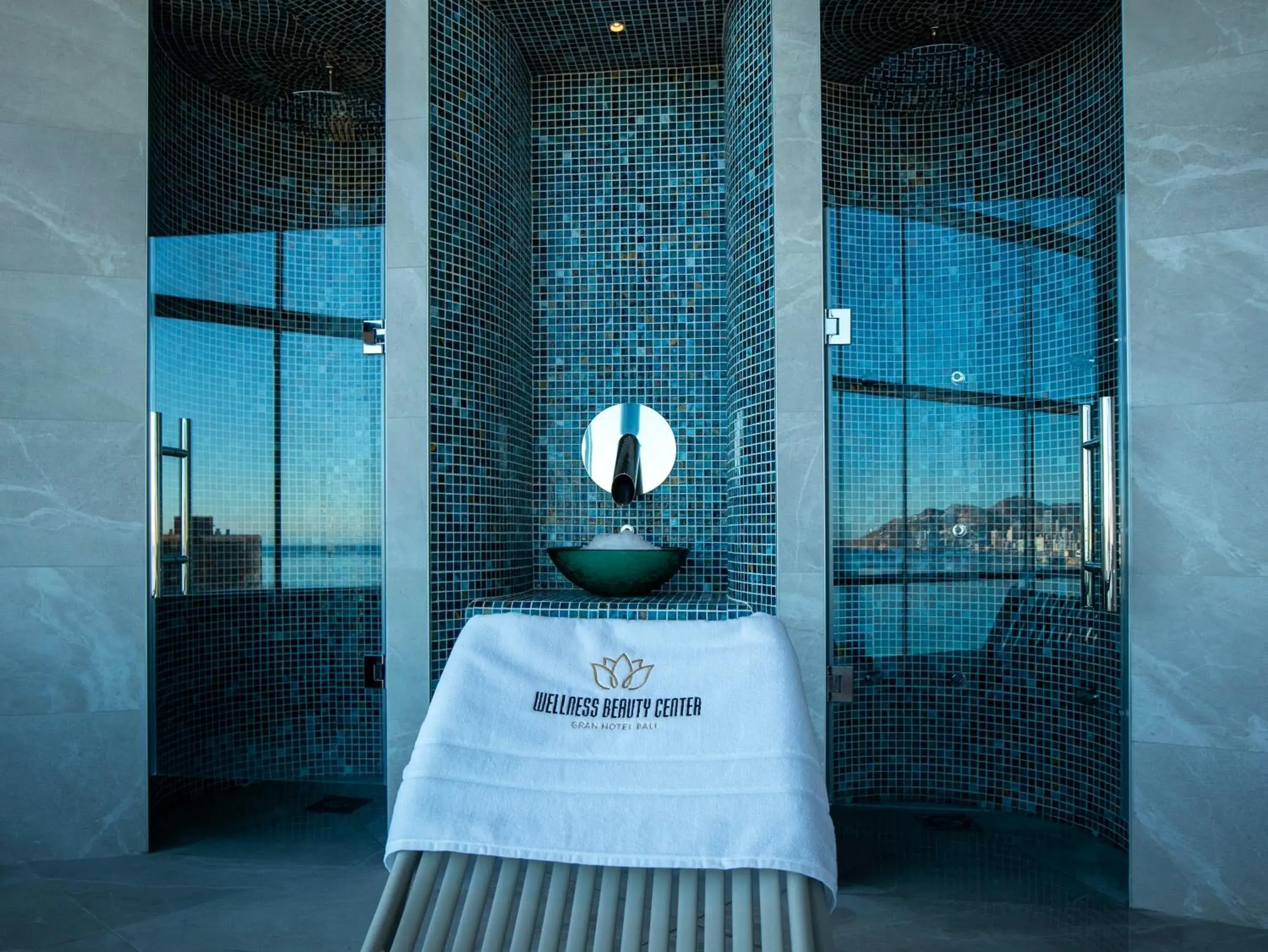 Spa and wellness centre/facilities, Bed in Gran Hotel Bali & Spa Spa and wellness centre/facilities, Bed in Gran Hotel Bali & Spa