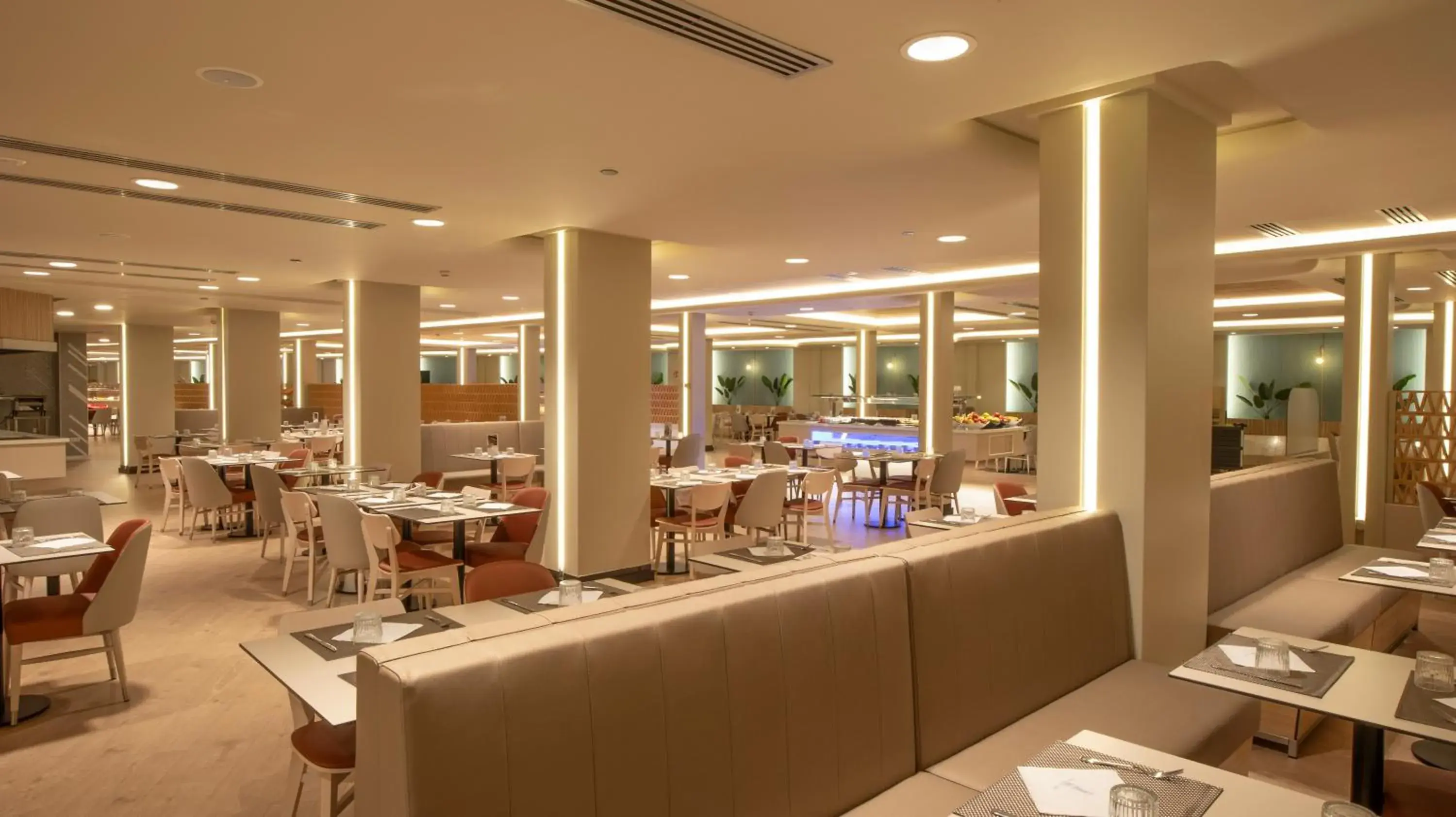 Restaurant/places to eat in Gran Hotel Bali & Spa Restaurant/places to eat in Gran Hotel Bali & Spa