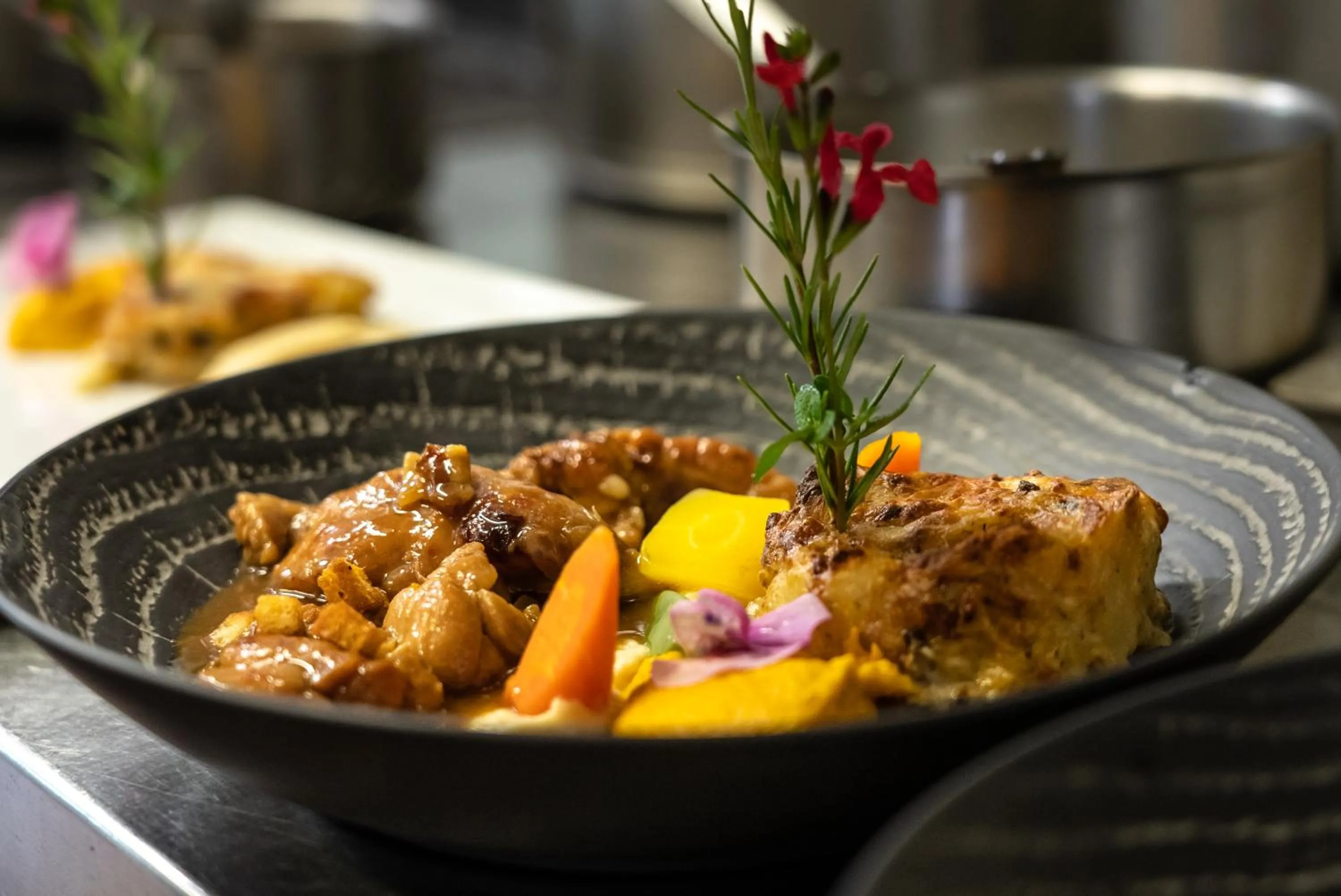 Restaurant/places to eat in Auberge Le Cabaliros