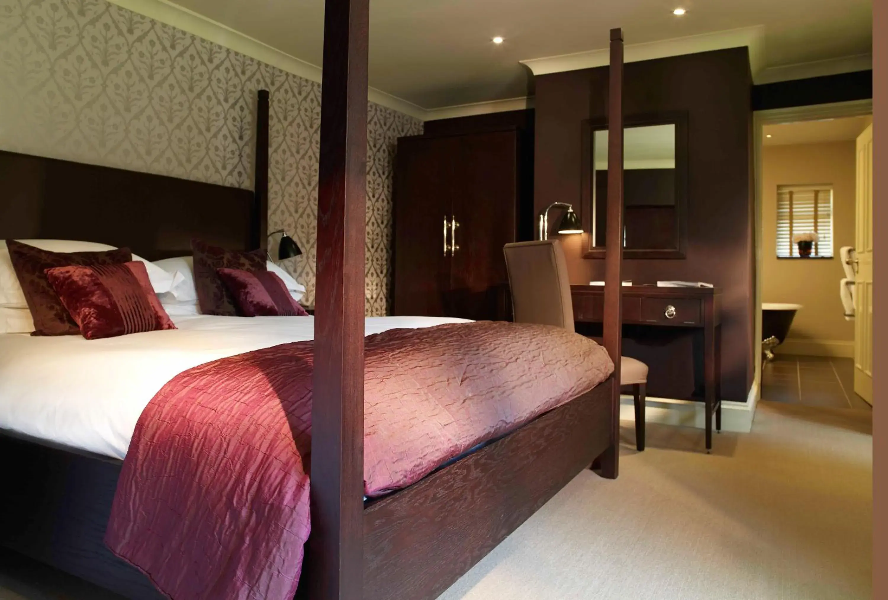 Photo of the whole room, Bed in Stoke Place- Part of the Cairn Collection Photo of the whole room, Bed in Stoke Place- Part of the Cairn Collection