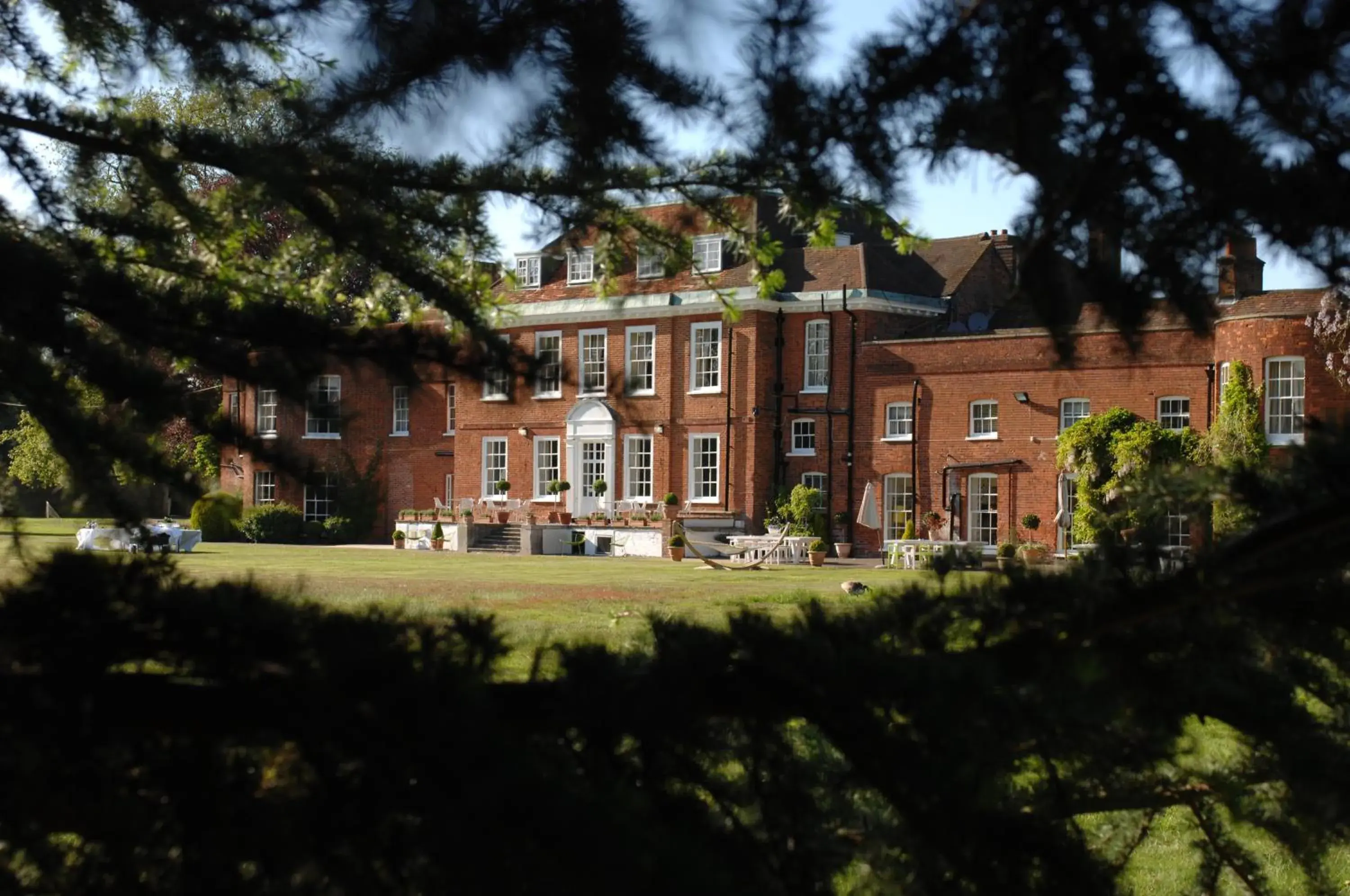 Property building in Stoke Place- Part of the Cairn Collection Property building in Stoke Place- Part of the Cairn Collection