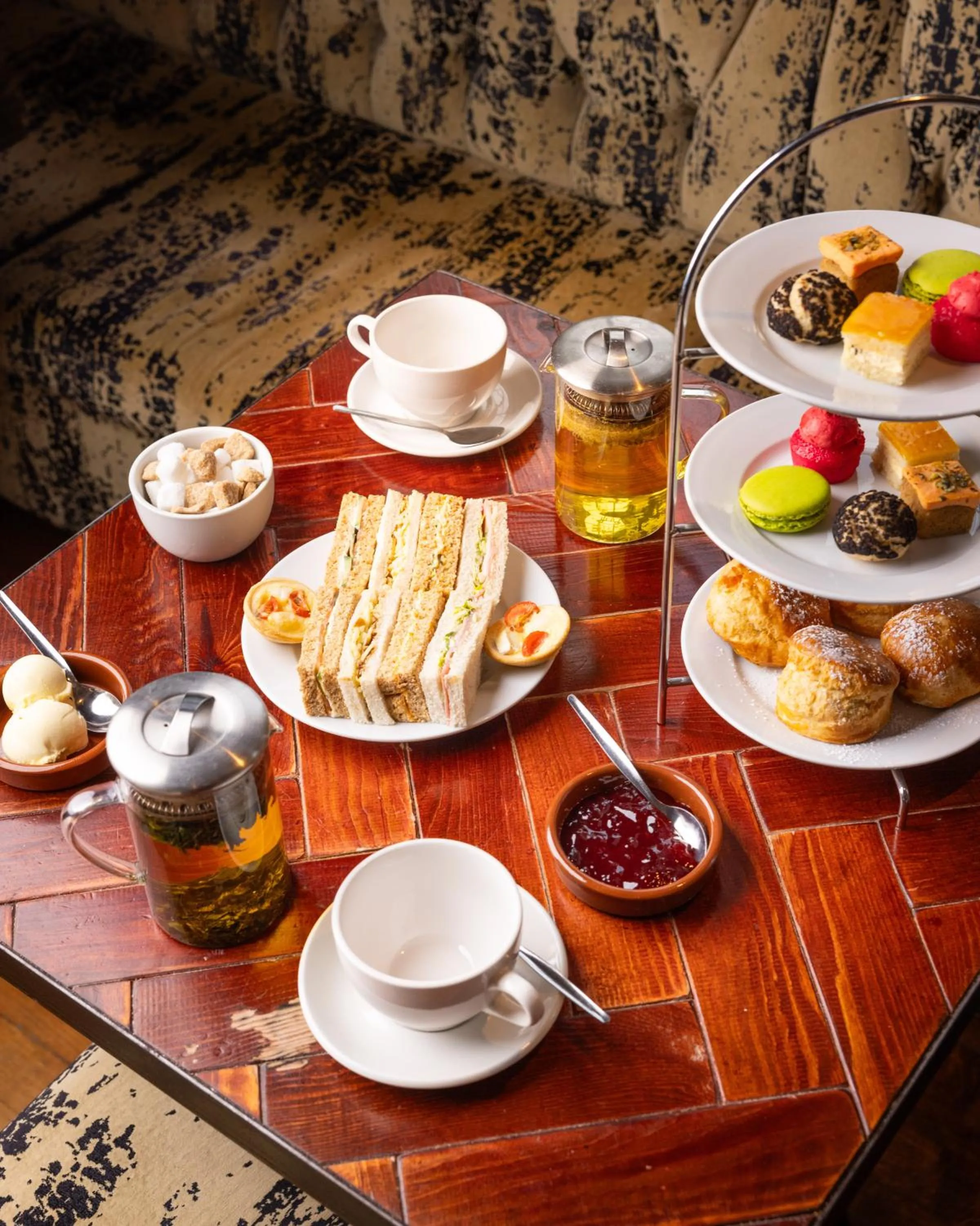 Food and drinks in Stoke Place- Part of the Cairn Collection