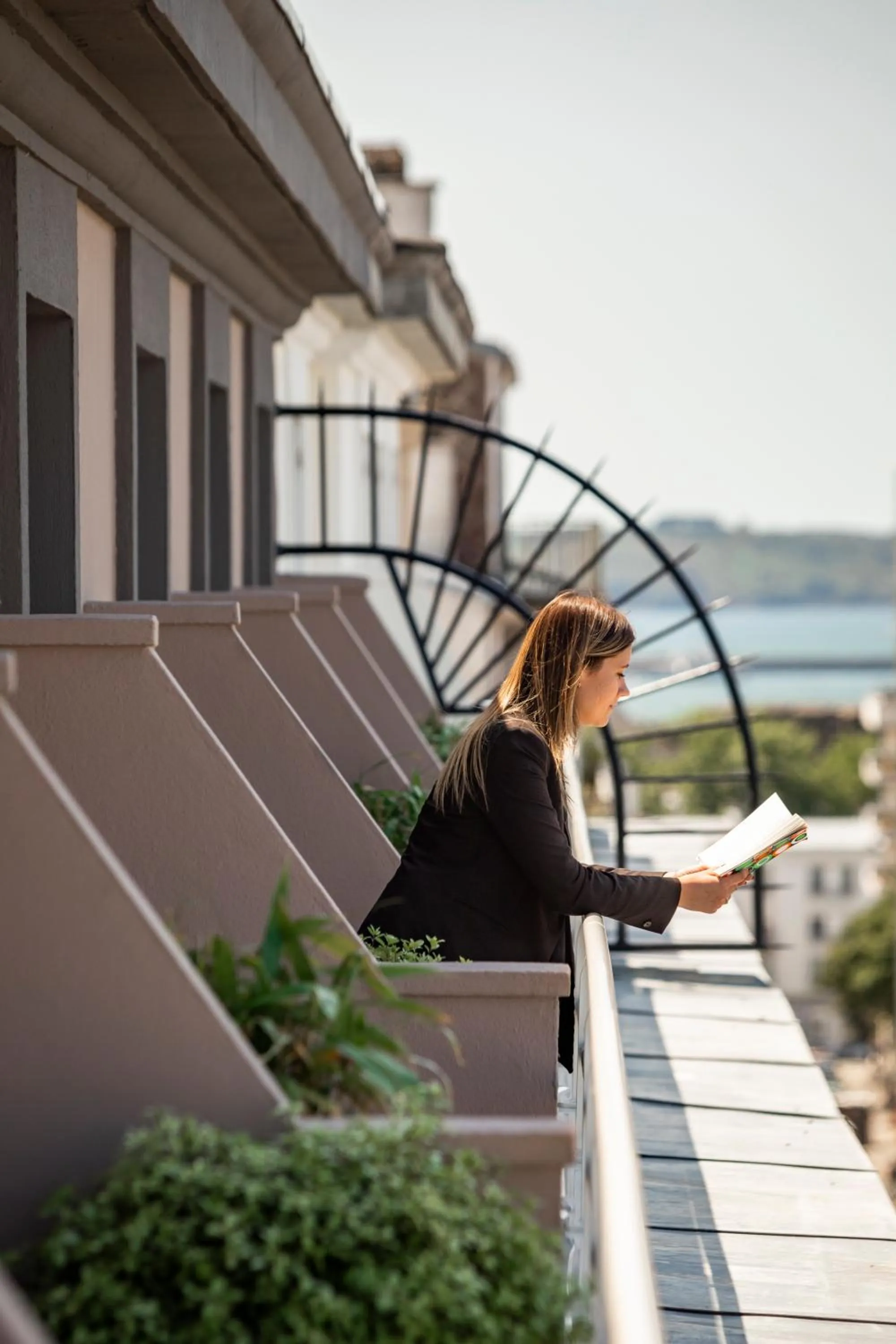 Property building in Hôtel & Spa Oceania Le Conti