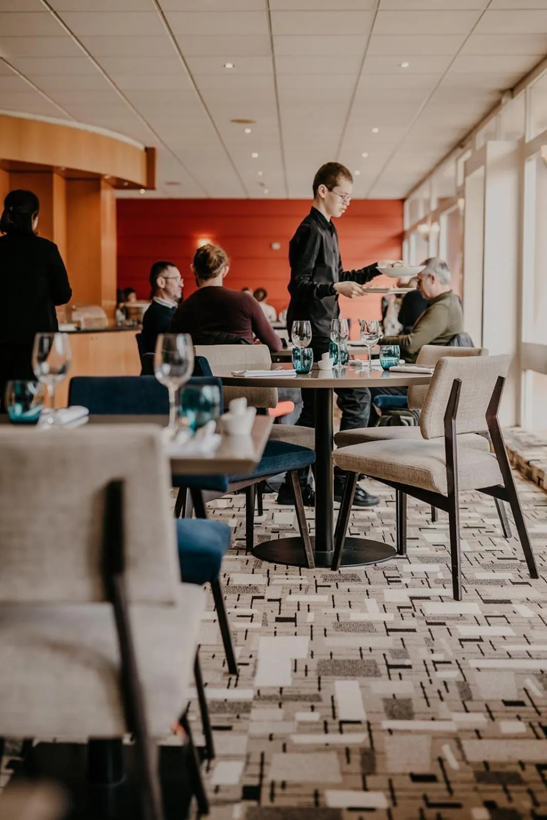 Restaurant/places to eat in Escale Oceania Brest