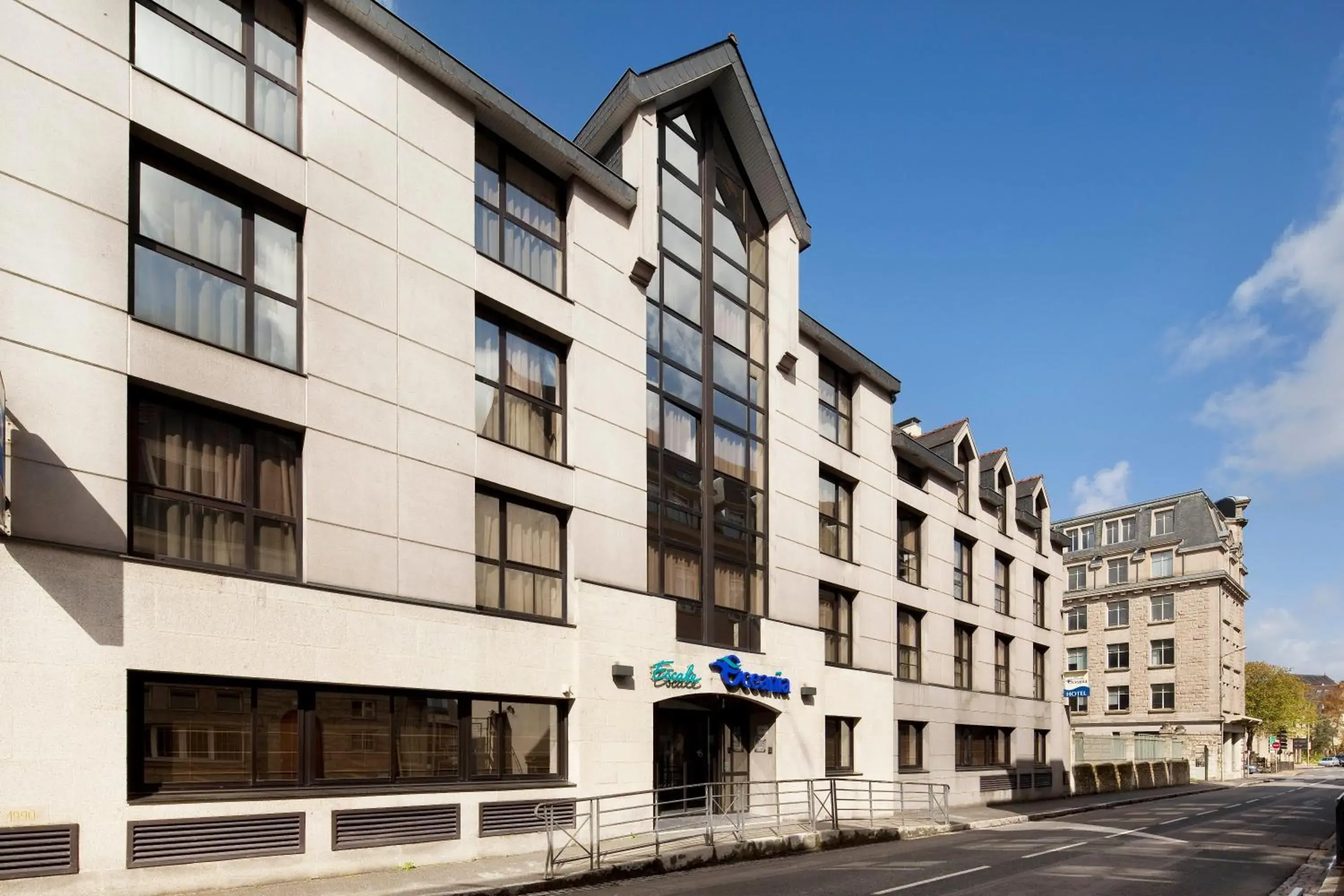 Facade/entrance in Escale Oceania Quimper Centre Facade/entrance in Escale Oceania Quimper Centre