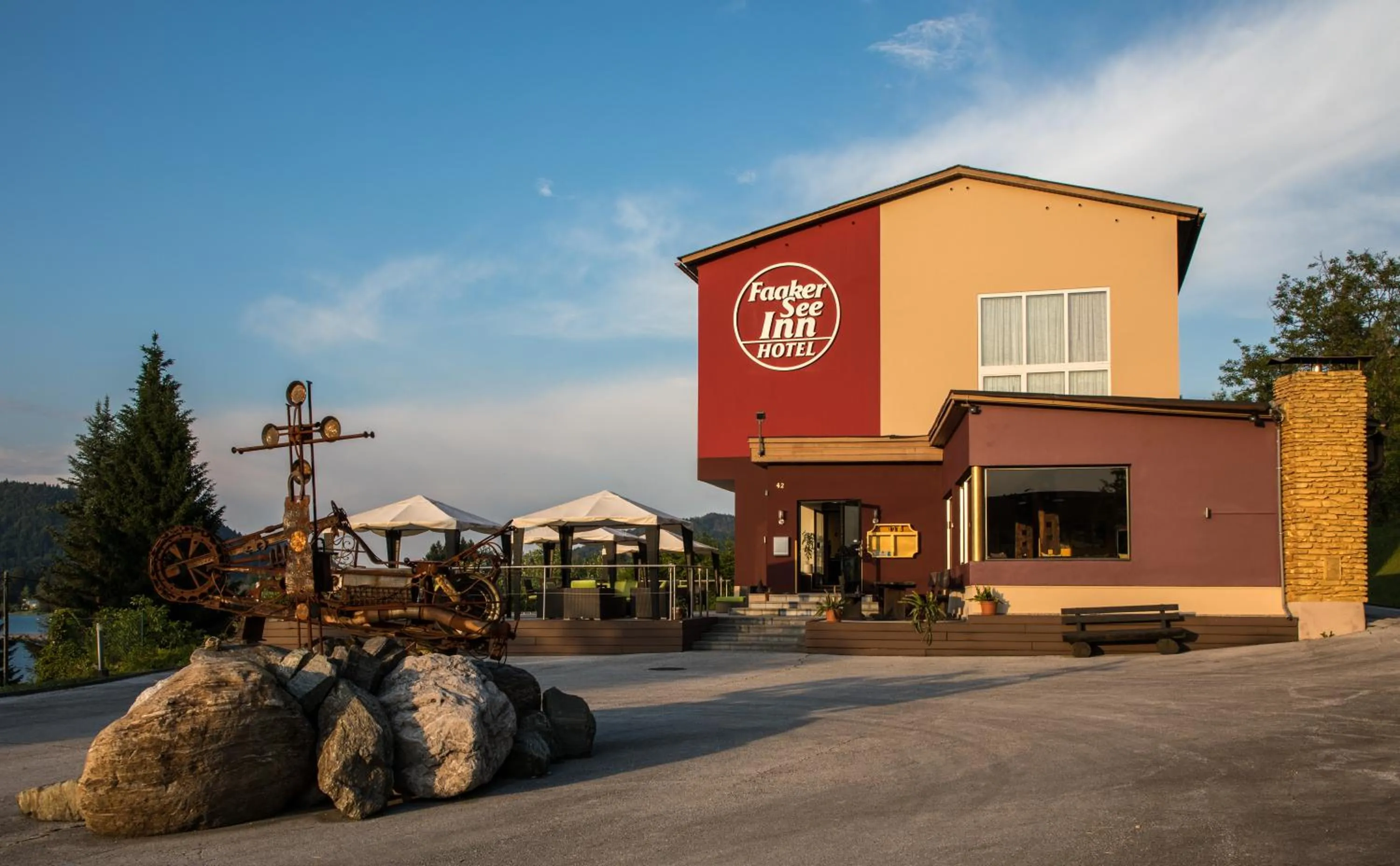 Property building in Hotel Faaker See Inn by S4Y