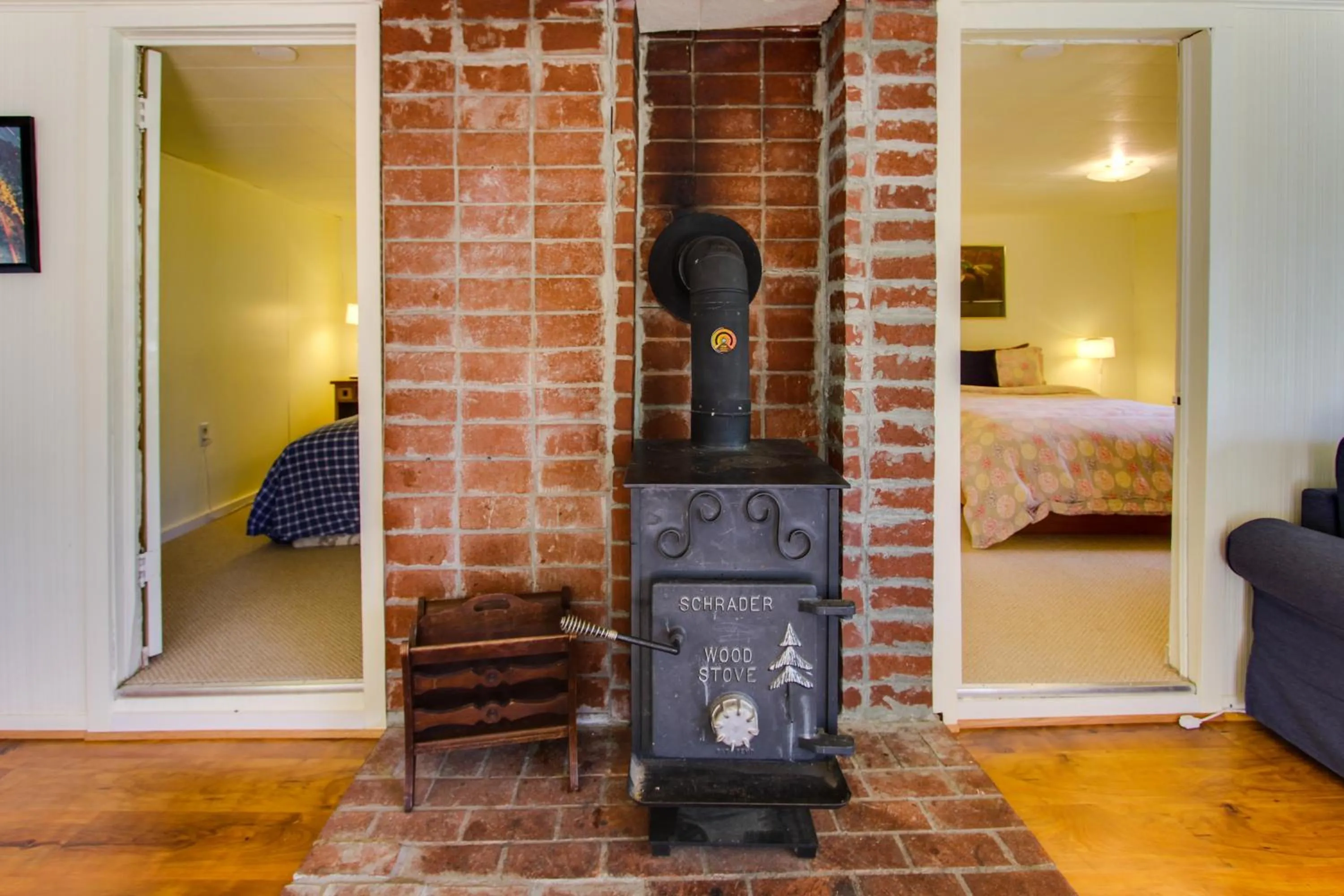 Bed in Ridge Path Cottage