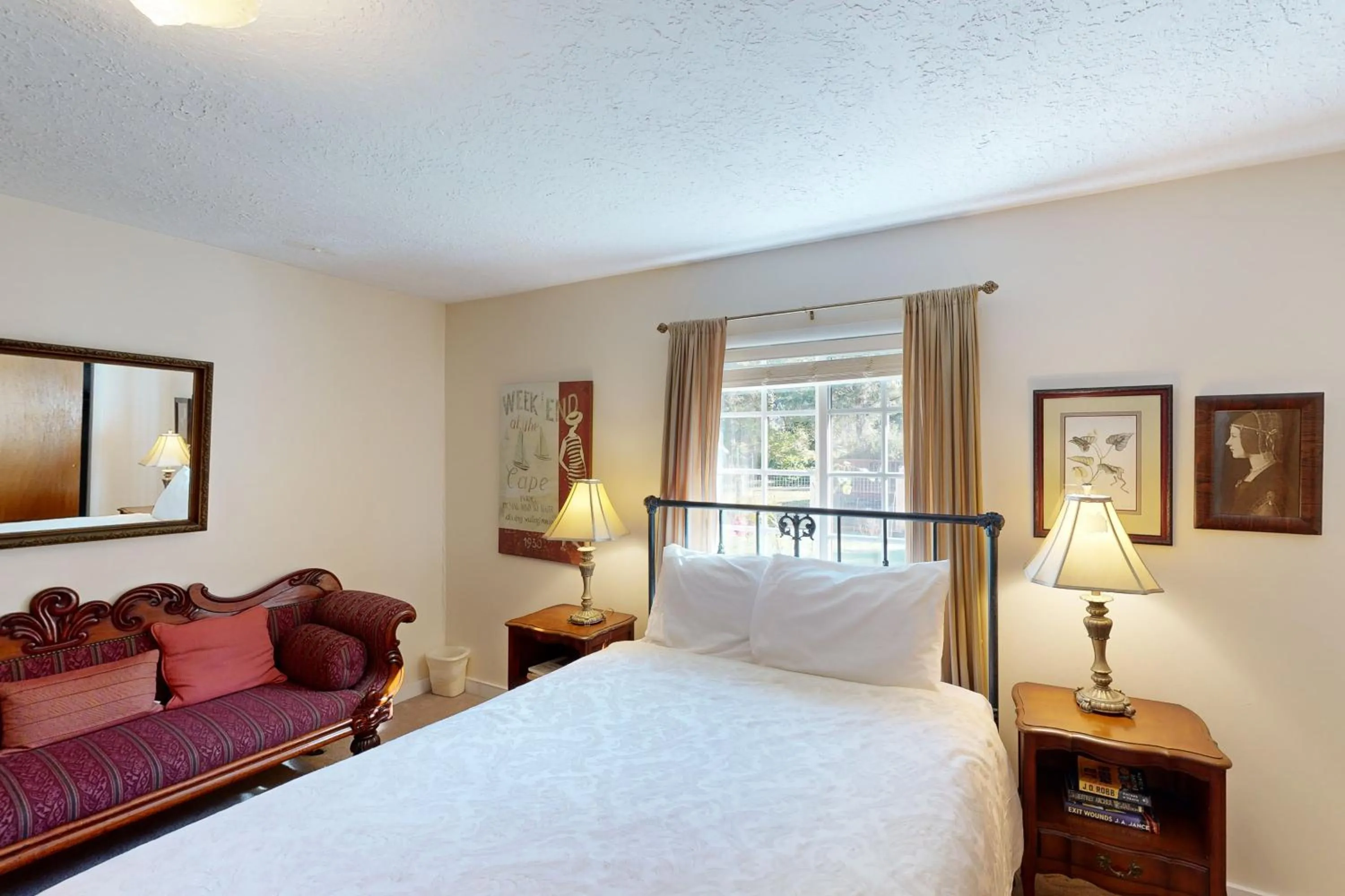 Bed in Seventh Street Cottage