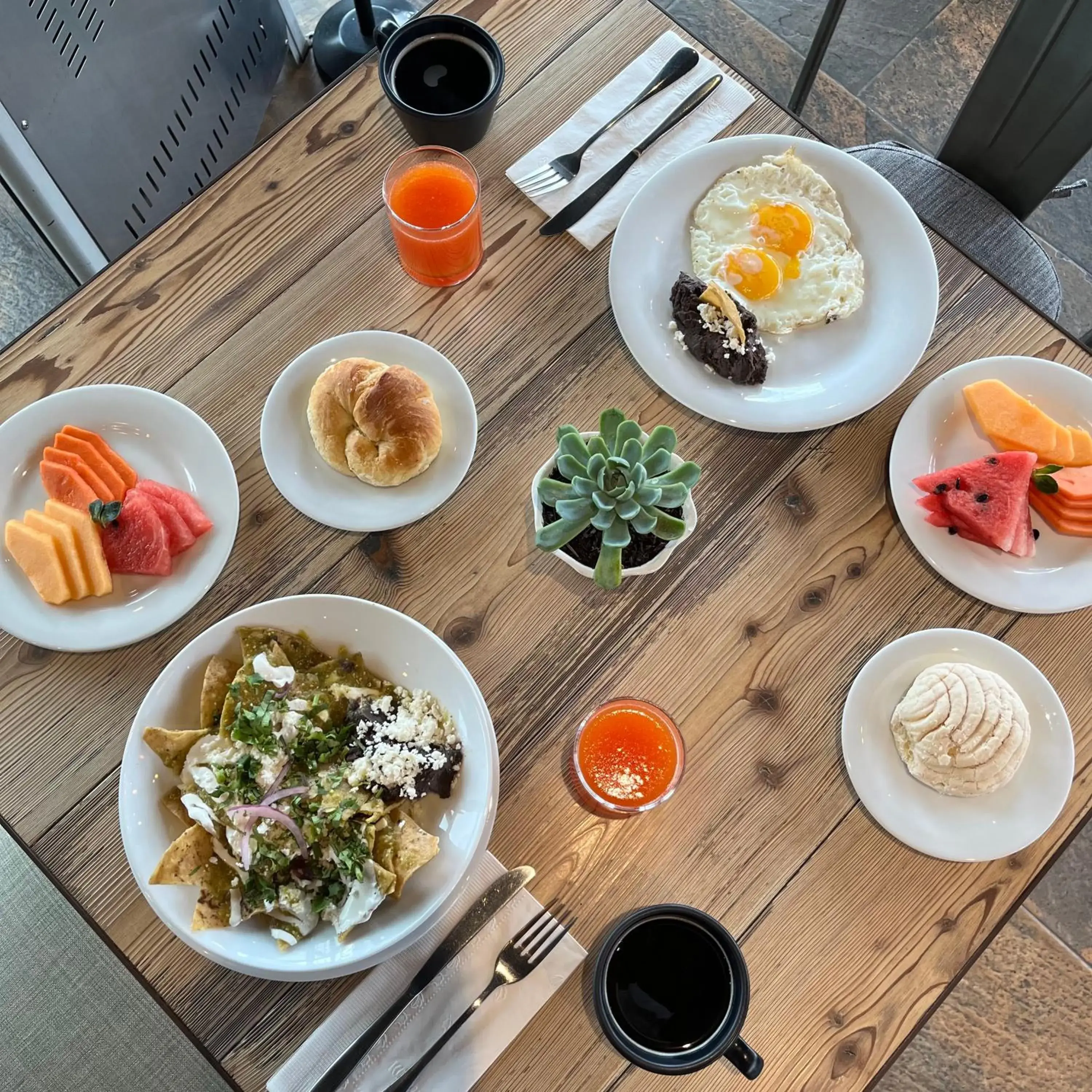 Breakfast in Stadia Suites Mexico City Santa Fe Breakfast in Stadia Suites Mexico City Santa Fe