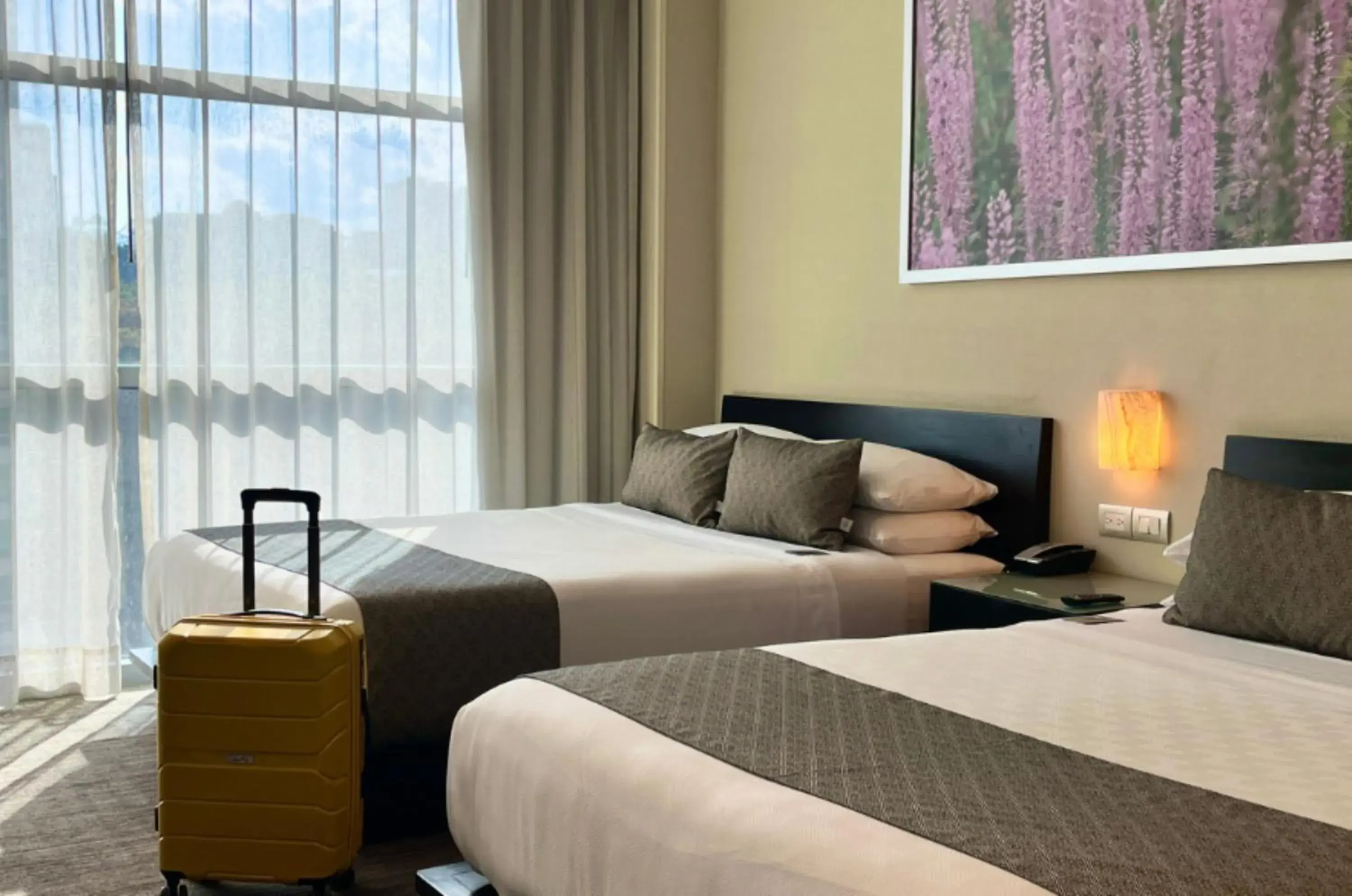 Deluxe Queen Room with City View in Stadia Suites Mexico City Santa Fe Deluxe Queen Room with City View in Stadia Suites Mexico City Santa Fe