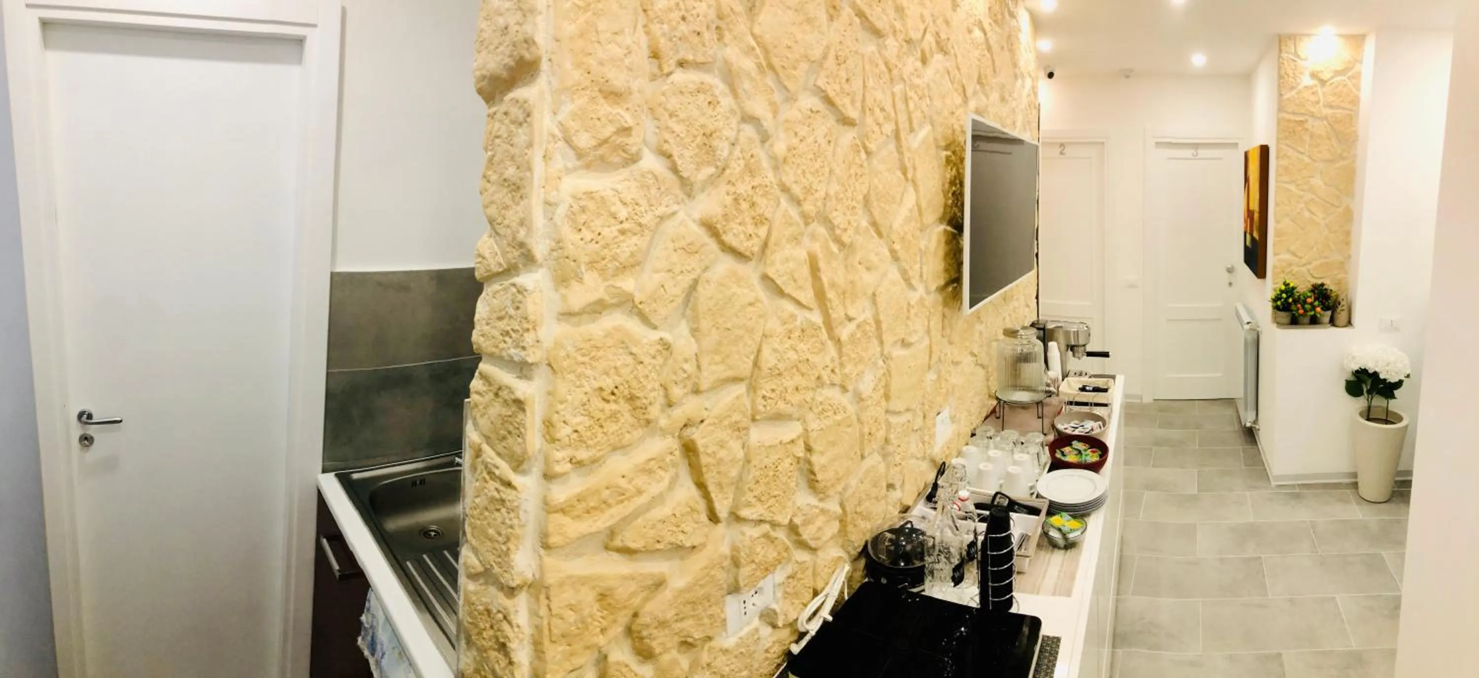 Communal lounge/ TV room in Ri.Mo's Rent Room