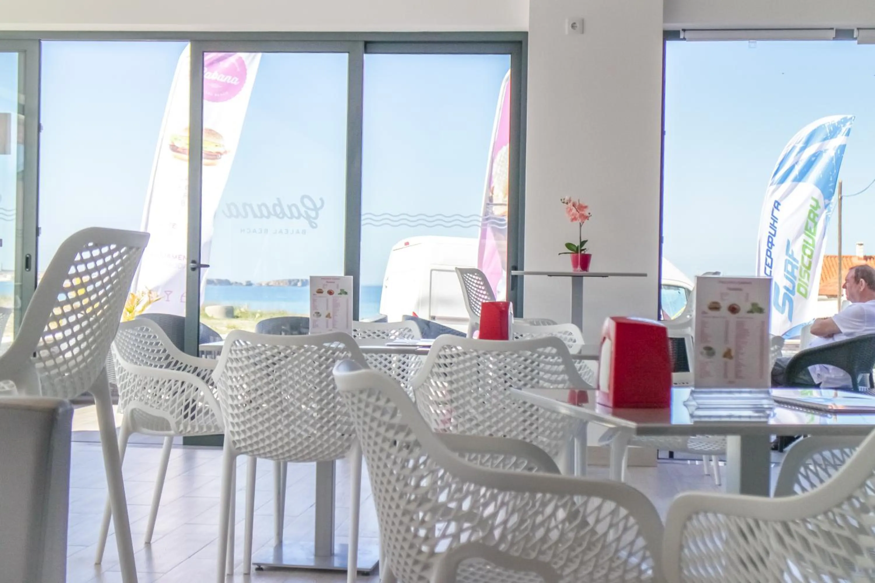 Restaurant/places to eat in Gabana Baleal Beach