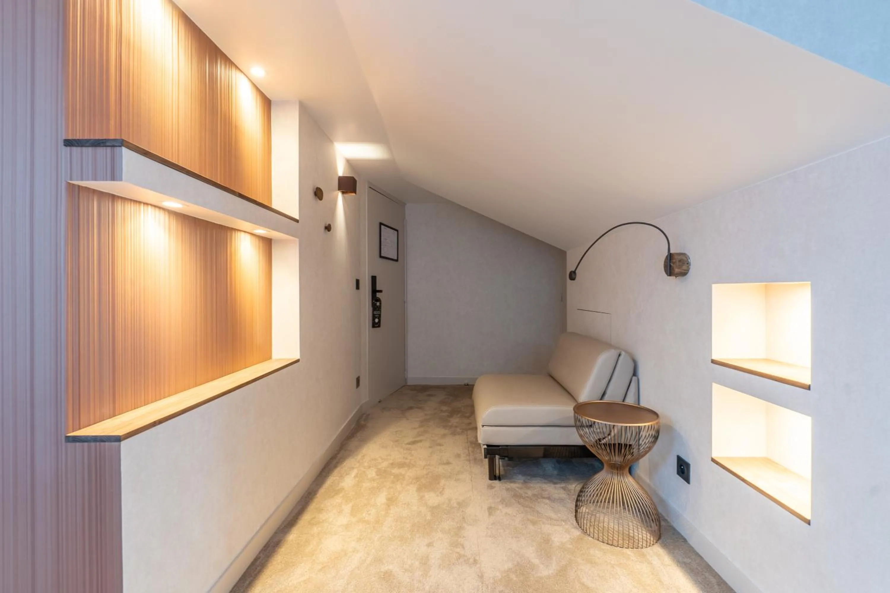 Facade/entrance in Atypik Hotel