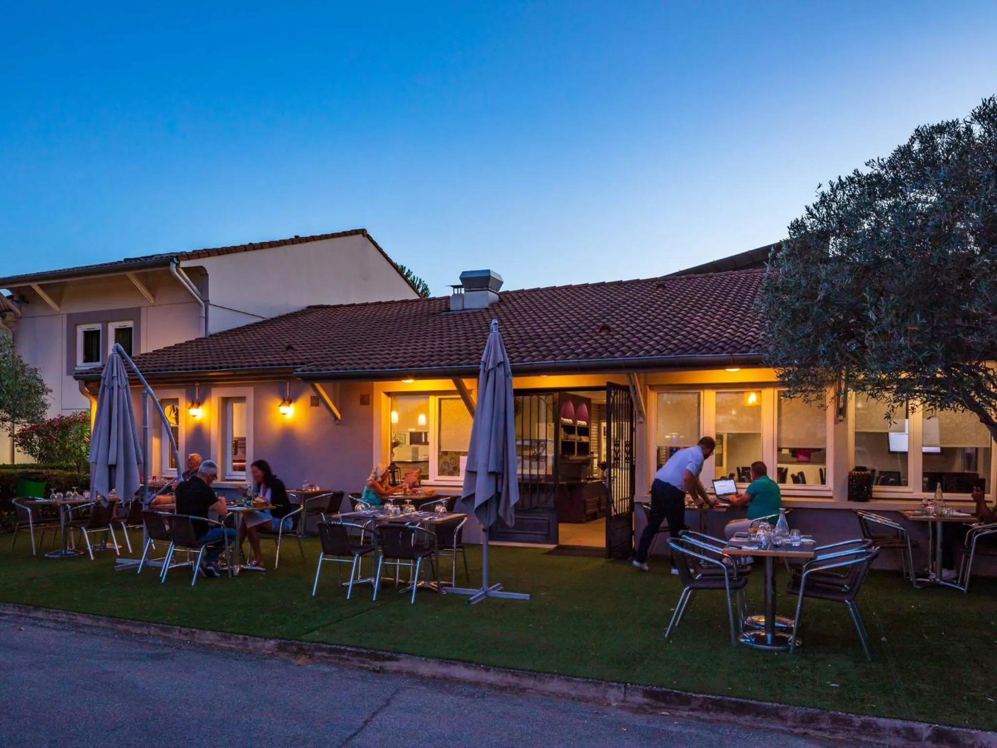 Restaurant/places to eat in Noemys Valence Nord - hotel restaurant