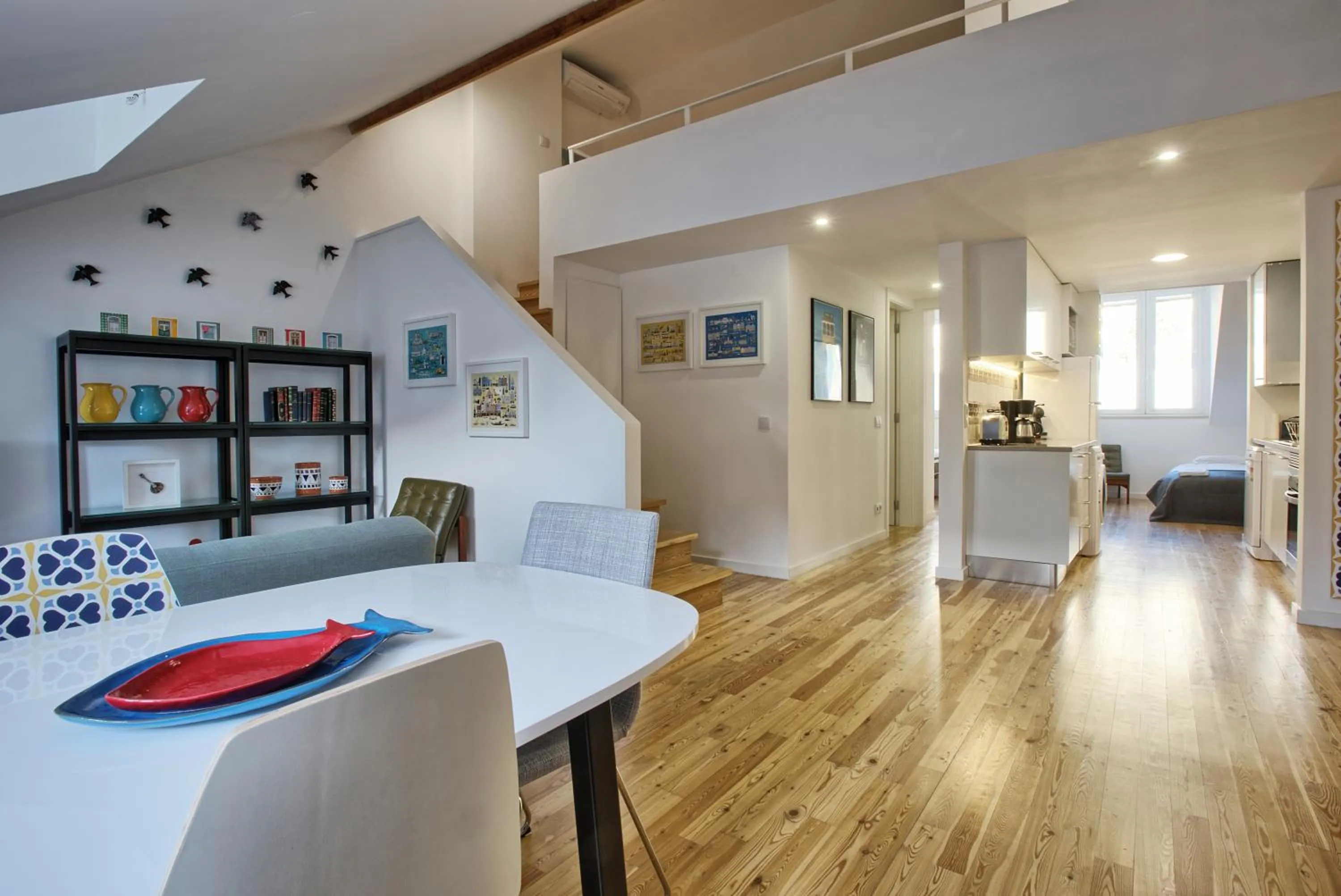 Coffee/tea facilities in Downtown Boutique Duplex