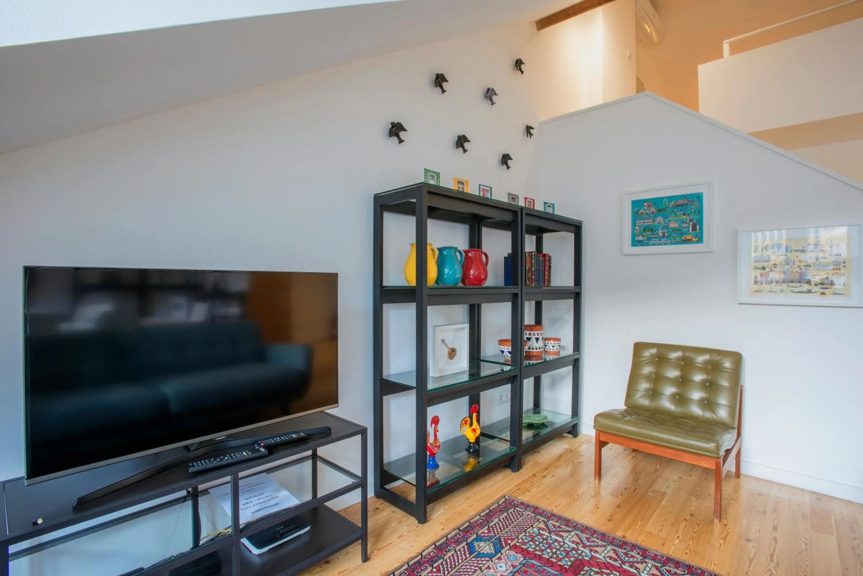 TV and multimedia in Downtown Boutique Duplex
