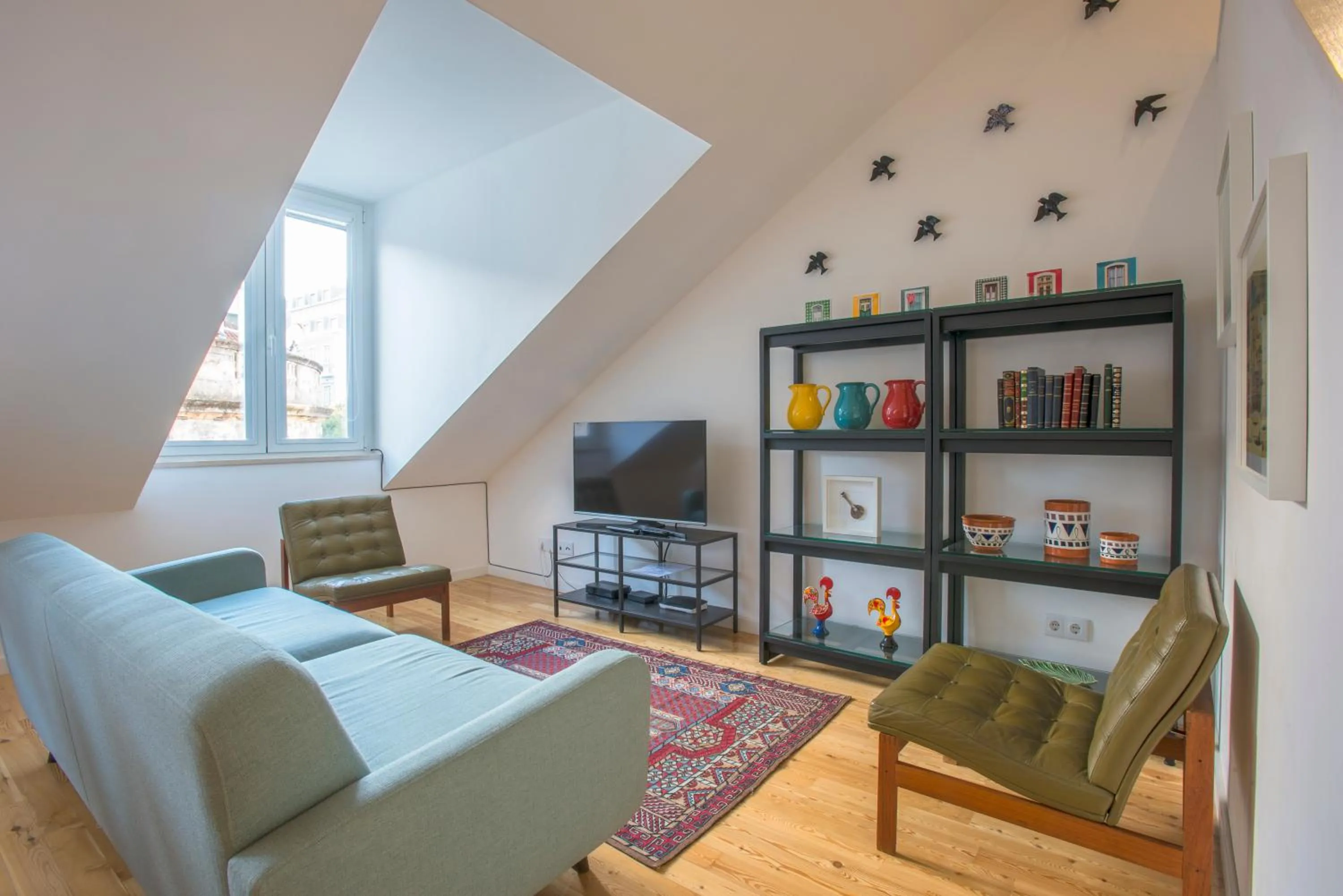 Library in Downtown Boutique Duplex