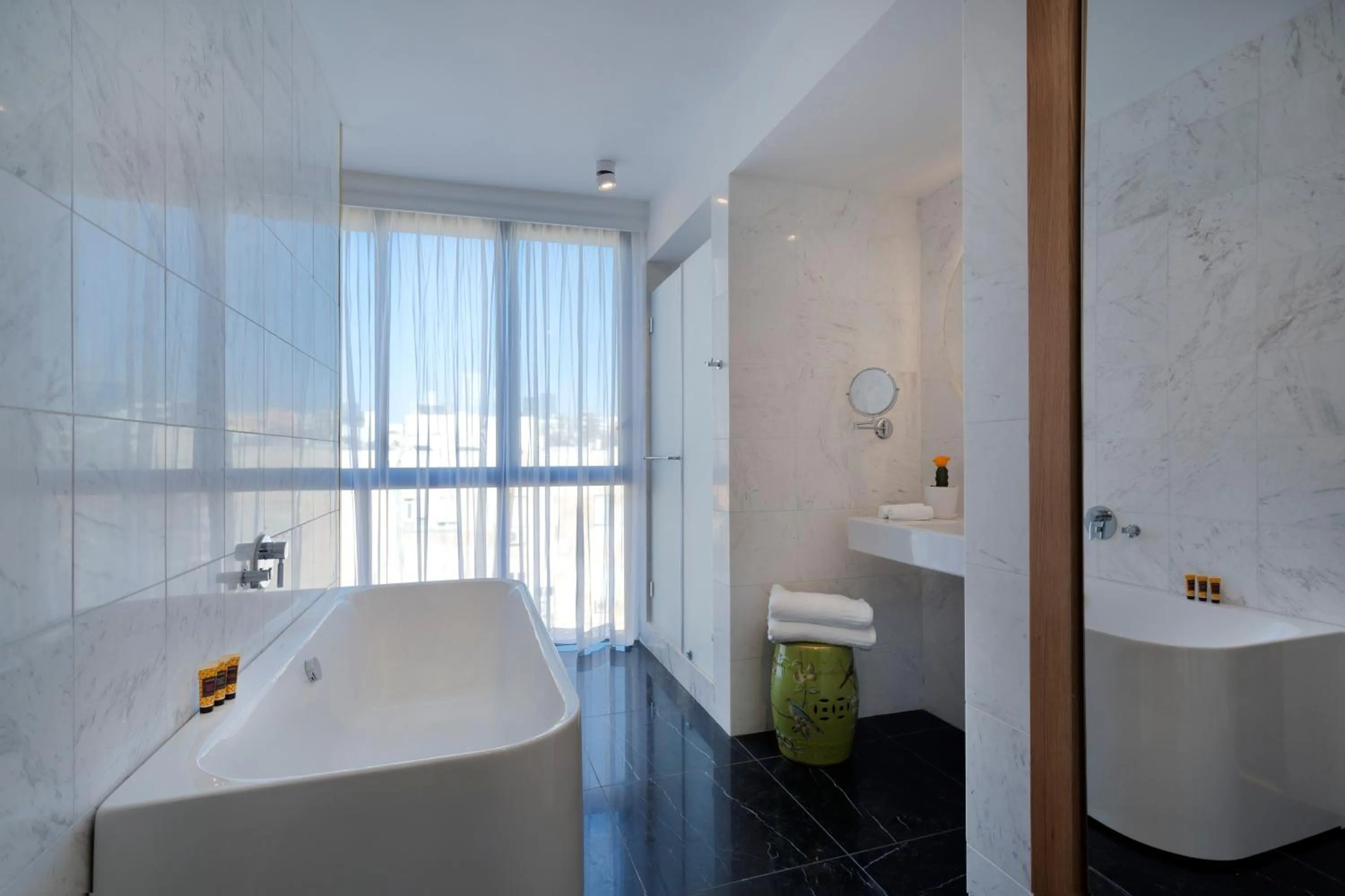 Day in Nordoy Hotel - Fattal Colors