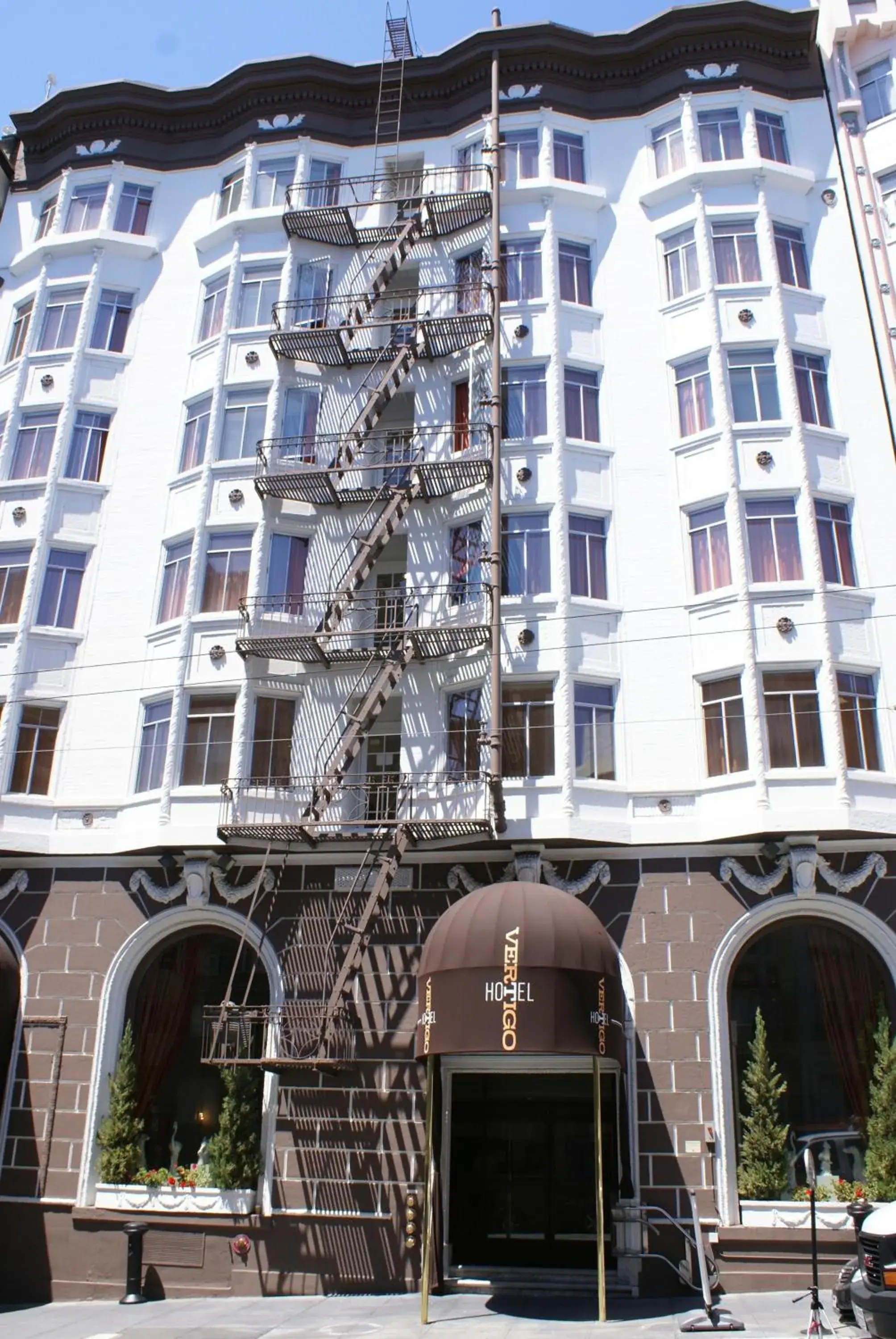 Facade/entrance in Hotel Julian Facade/entrance in Hotel Julian