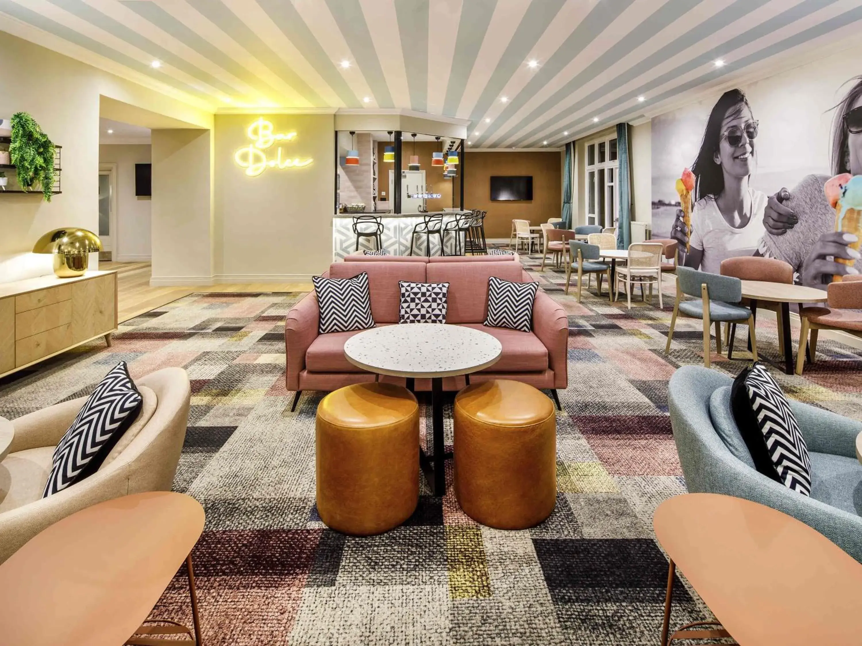 Lounge or bar in ibis Styles Bournemouth Lounge or bar in ibis Styles Bournemouth