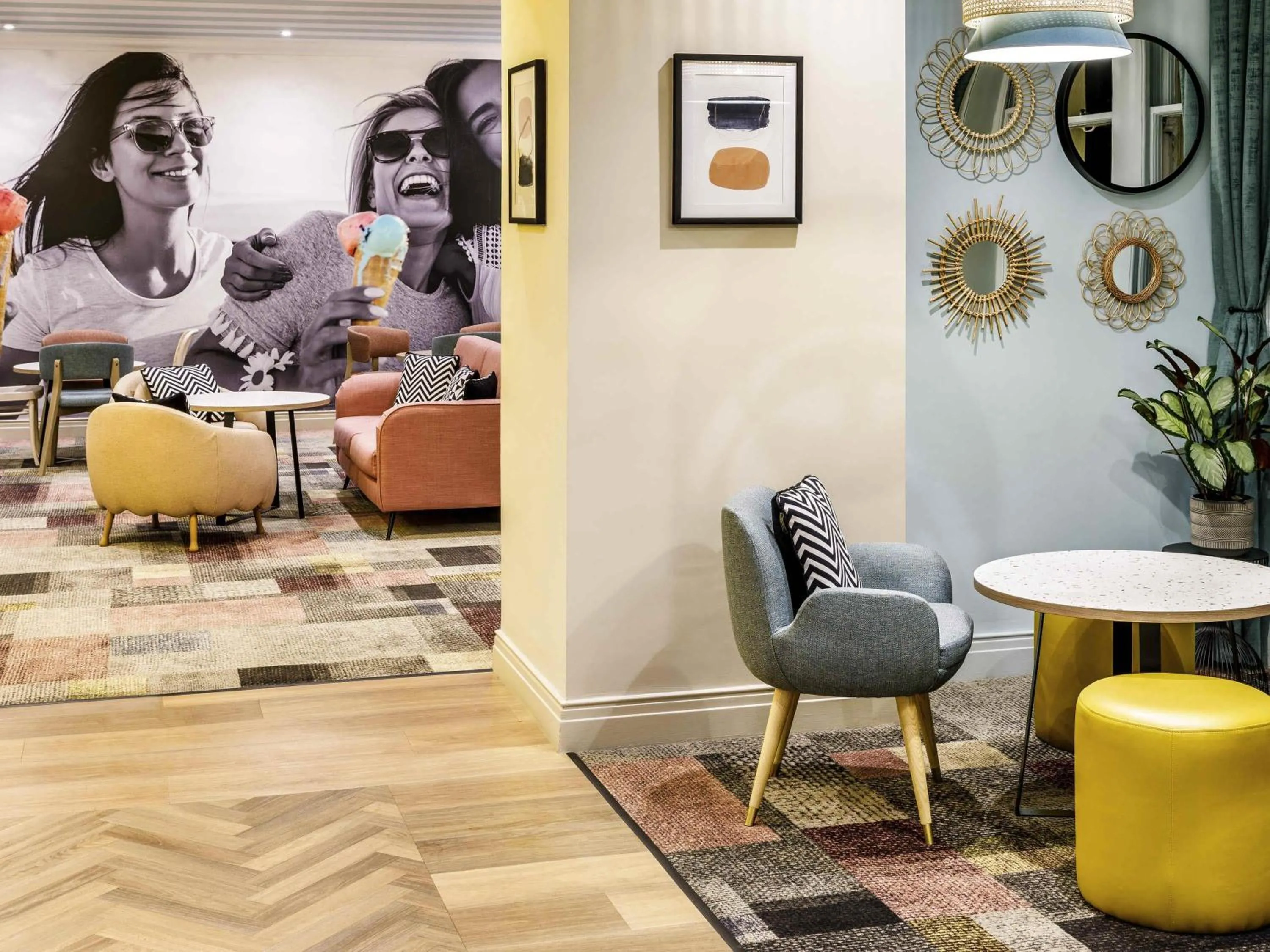 Lounge or bar in ibis Styles Bournemouth