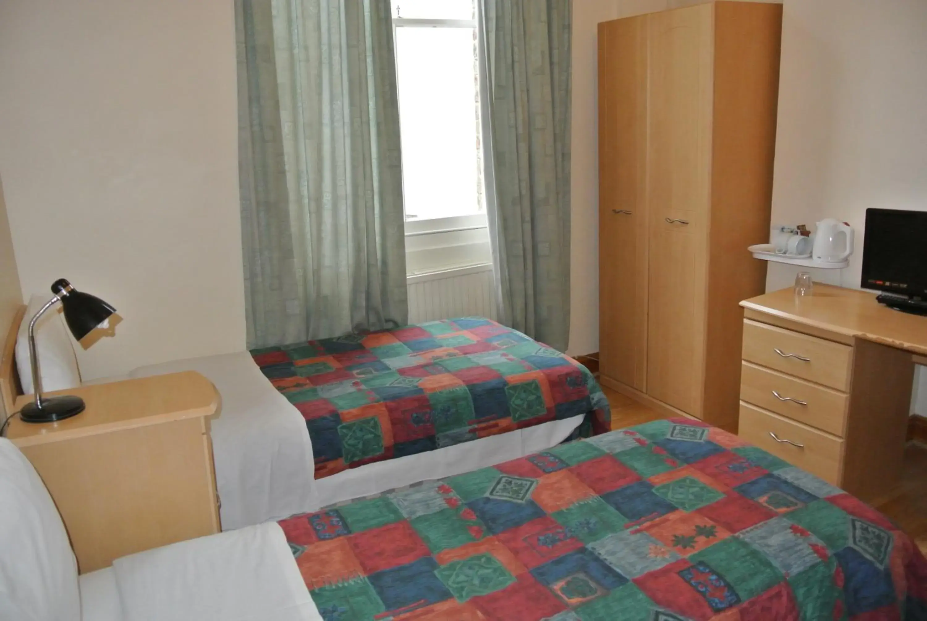 Twin Room in European Hotel Twin Room in European Hotel