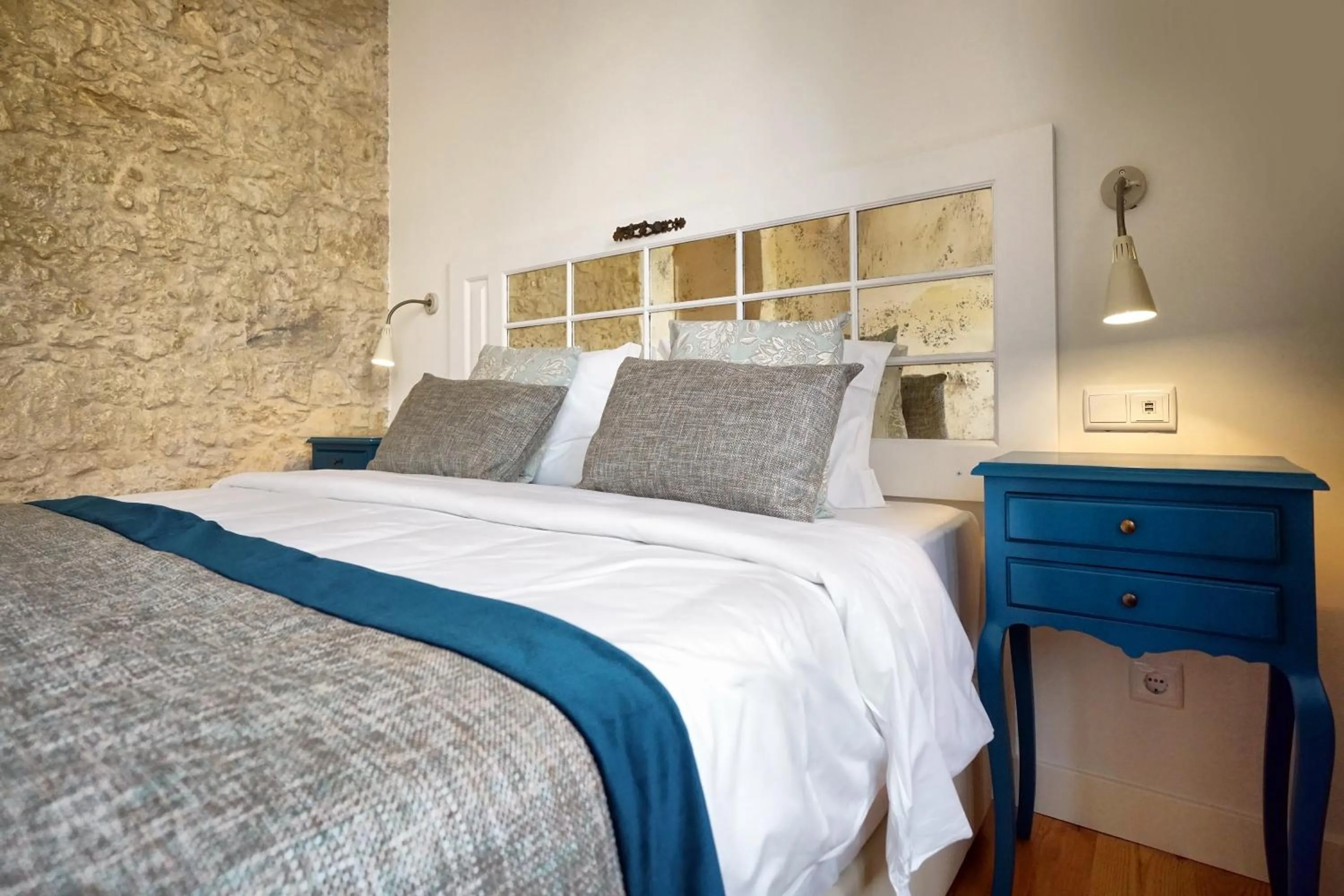 Bed in Casas de São Bento