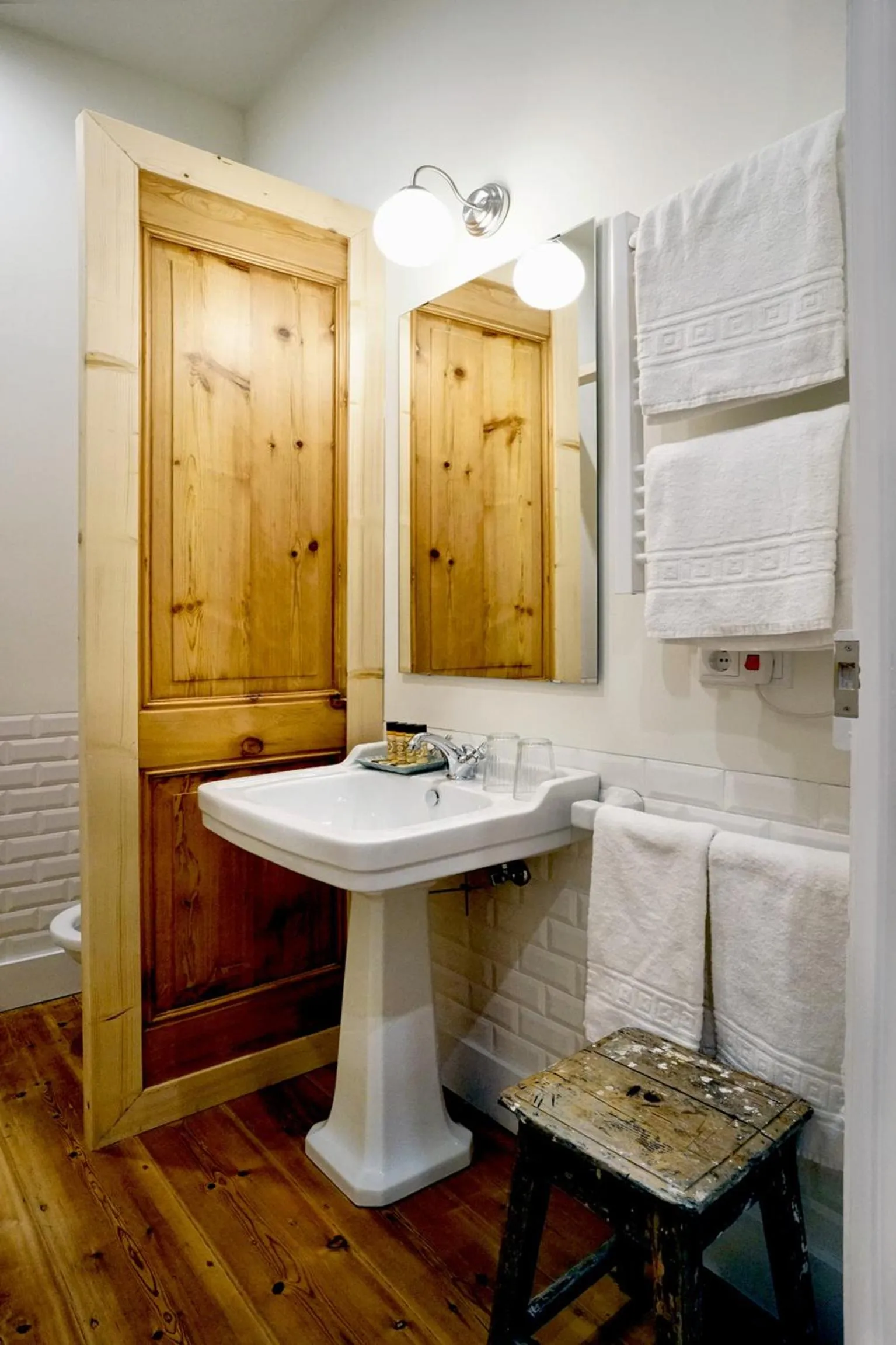 Toilet in Casas de São Bento