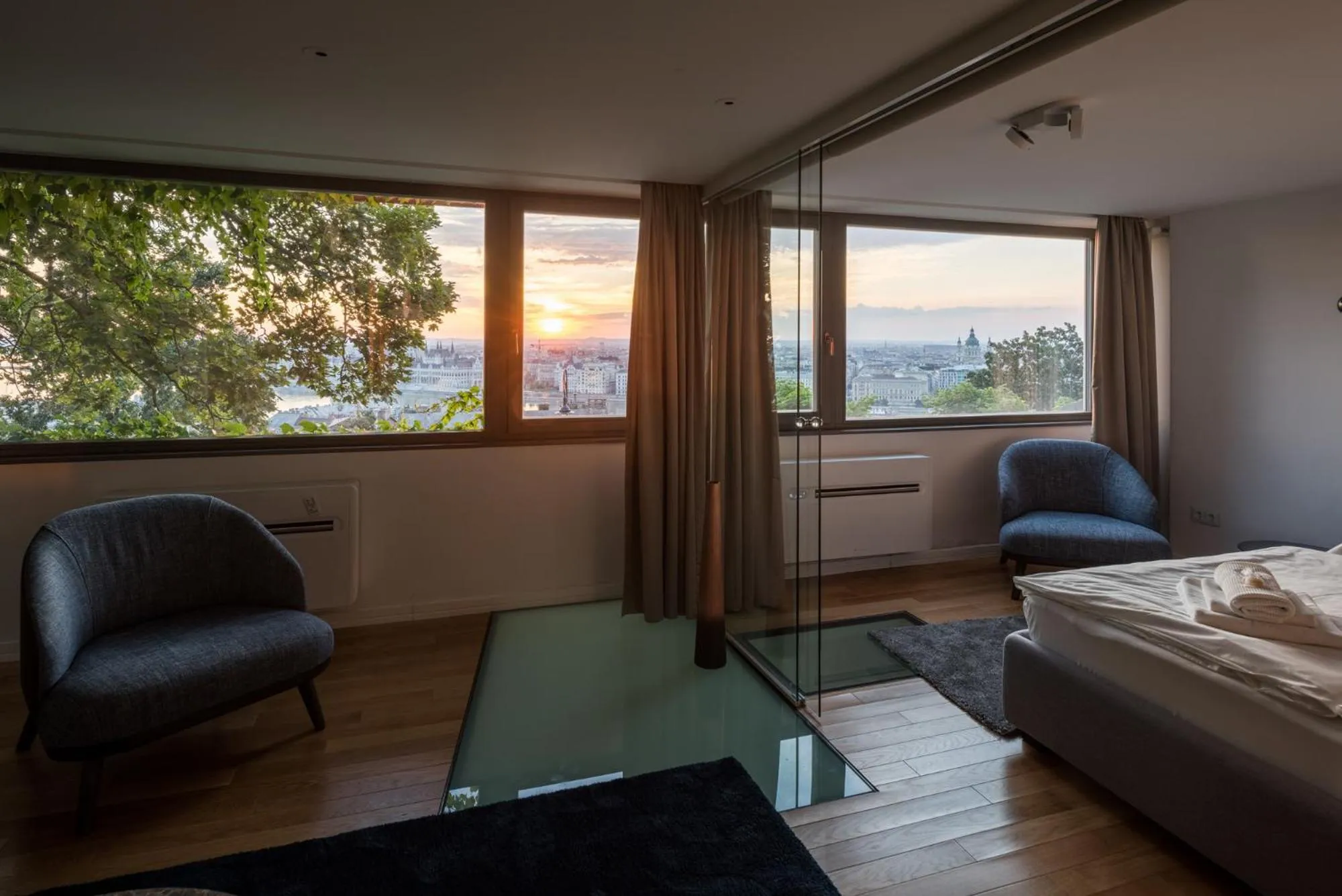 Bed in Castle Apartments Budapest