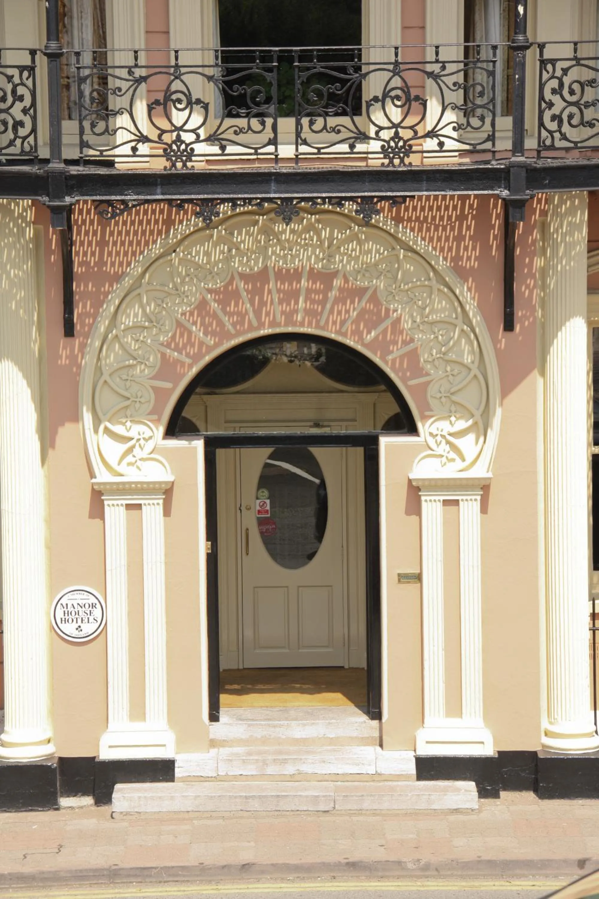 Facade/entrance in Perryville House