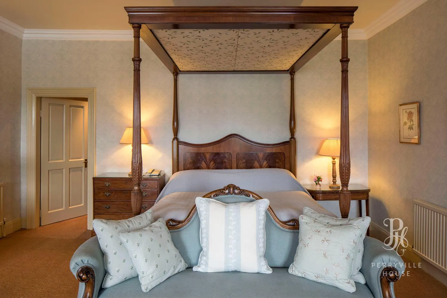 Bedroom, Bed in Perryville House