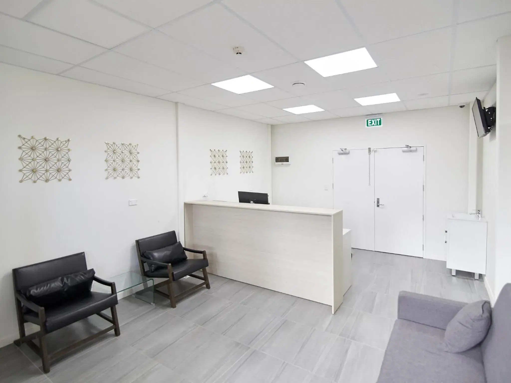 Property building in Three Palms Lodge Property building in Three Palms Lodge