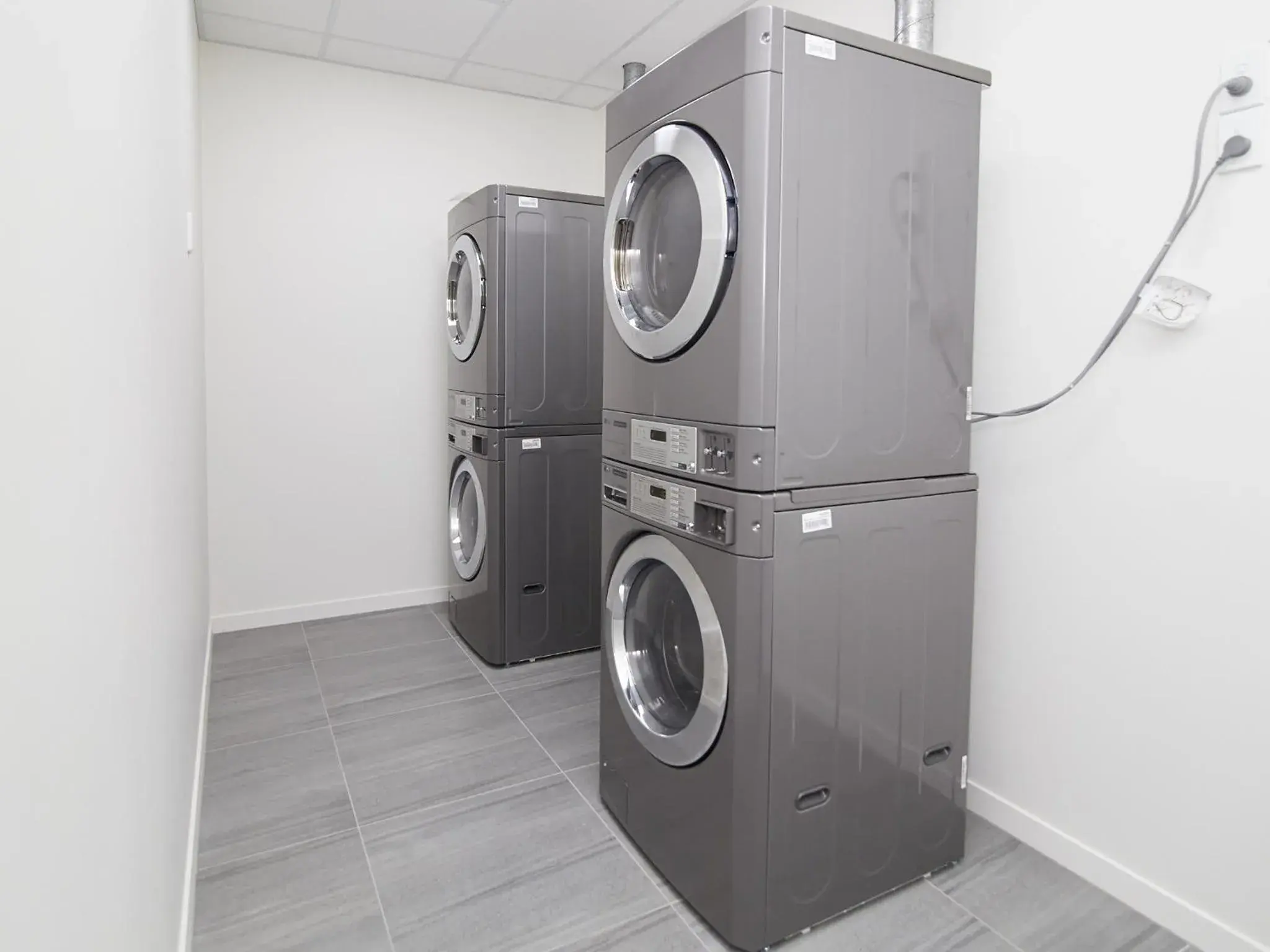 Property building in Three Palms Lodge Property building in Three Palms Lodge