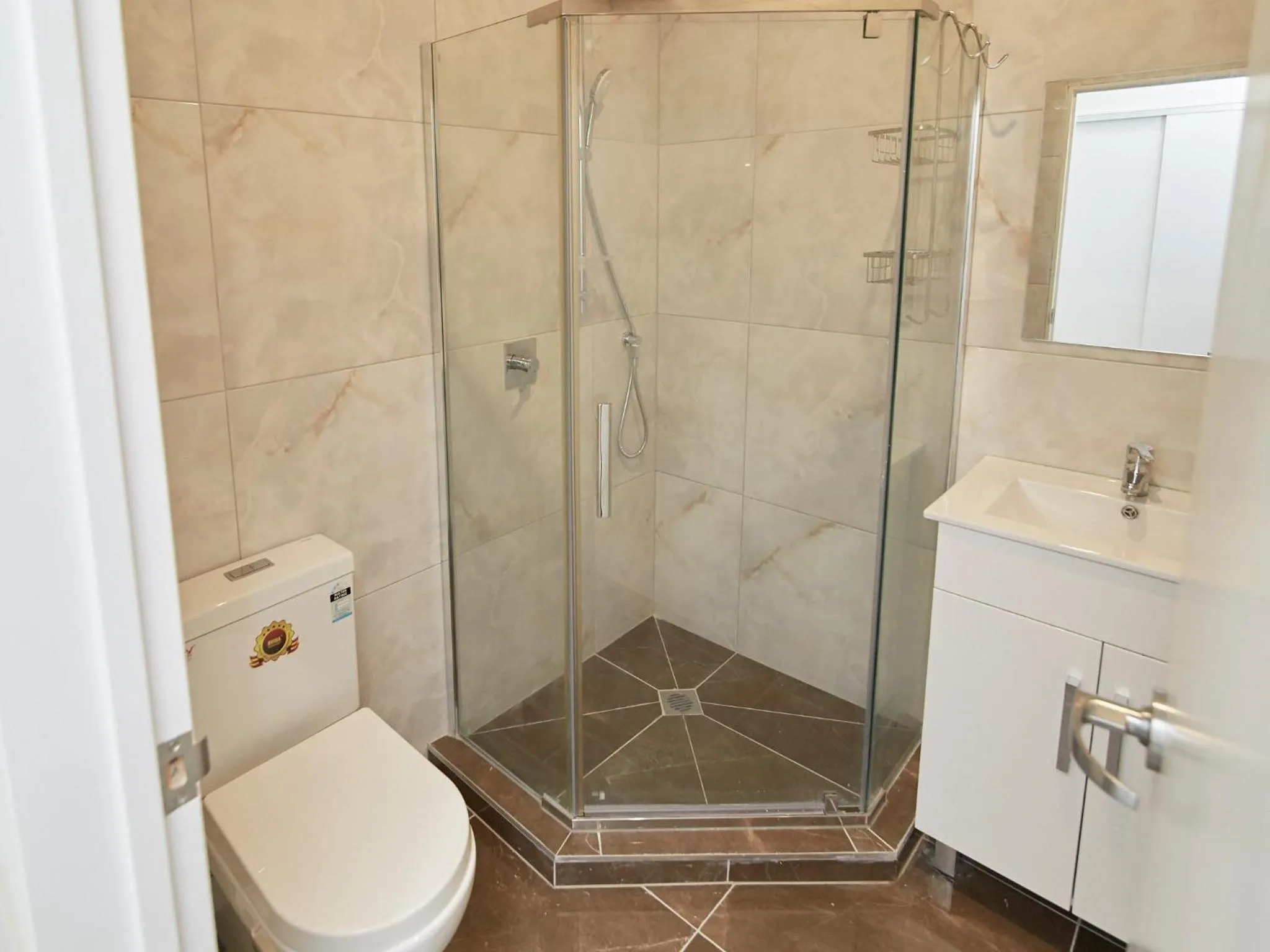 Bathroom in Three Palms Lodge