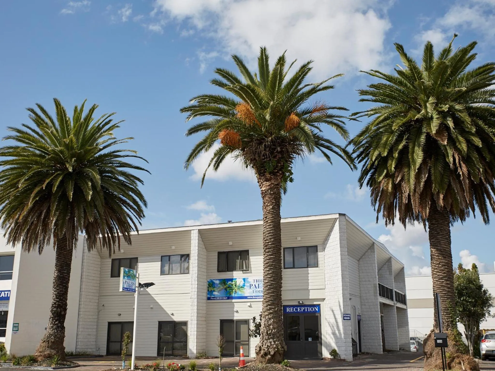 Property building in Three Palms Lodge