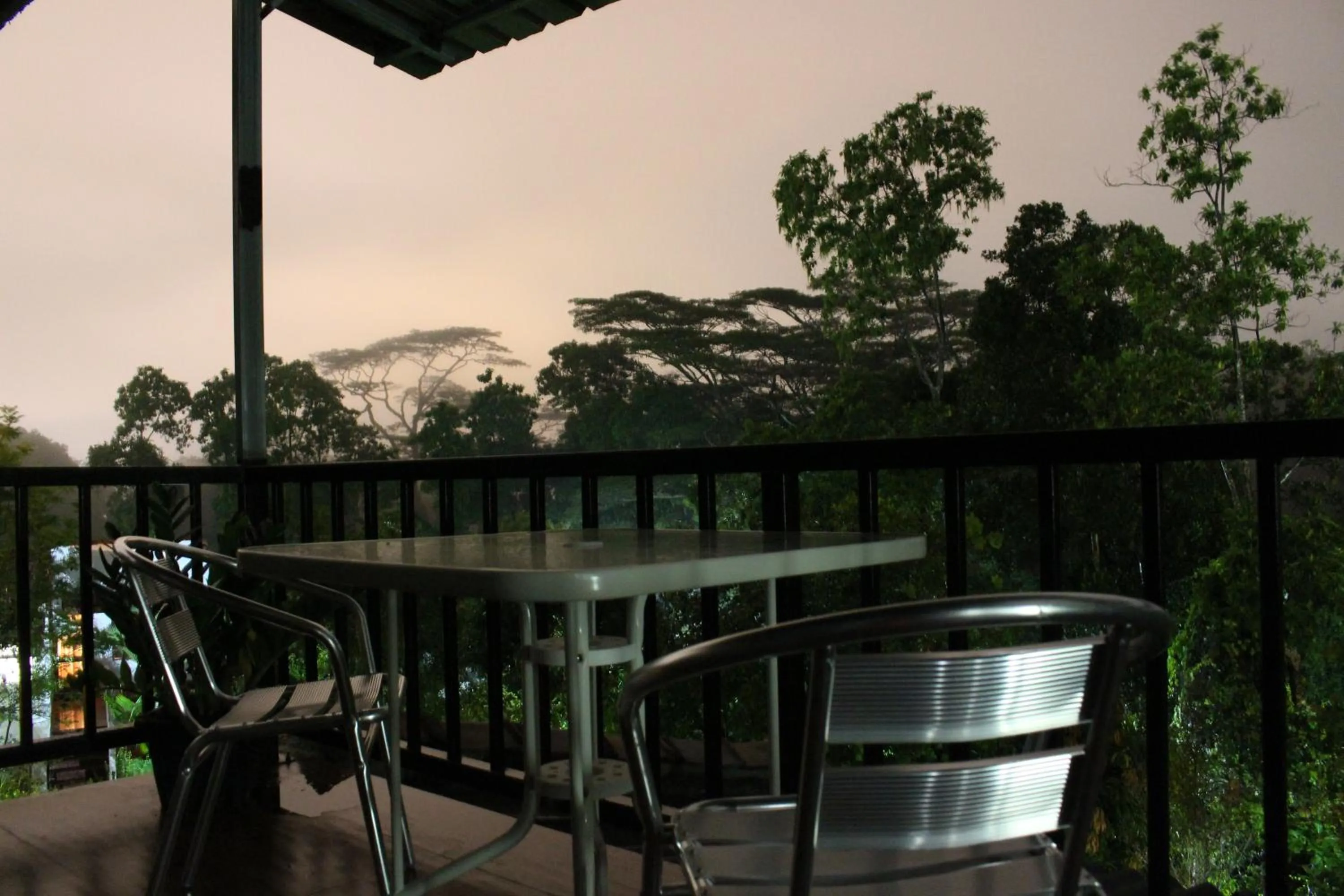 Balcony/Terrace in e-stay Hanthana Kandy