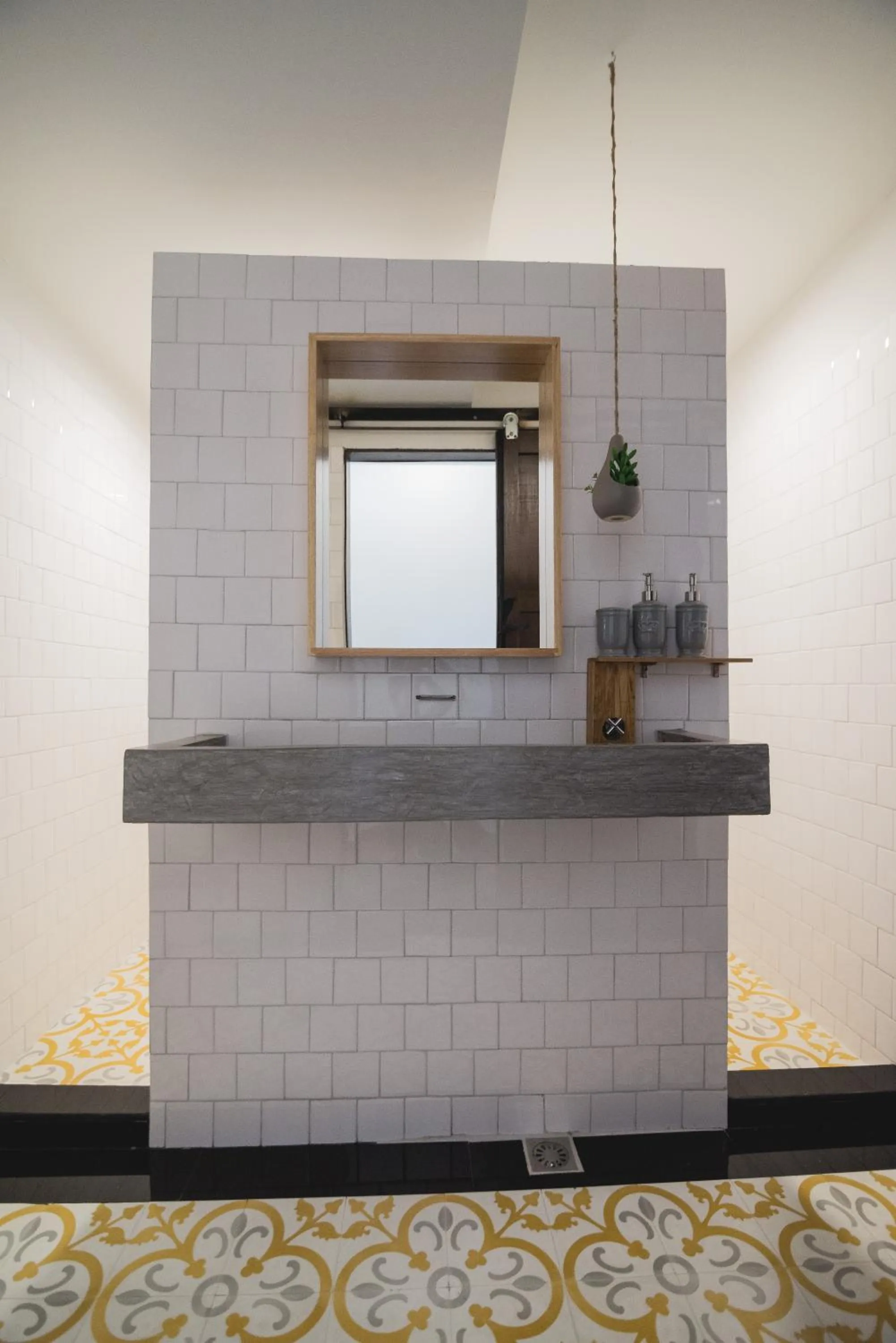 Decorative detail in Chernchan Hostel