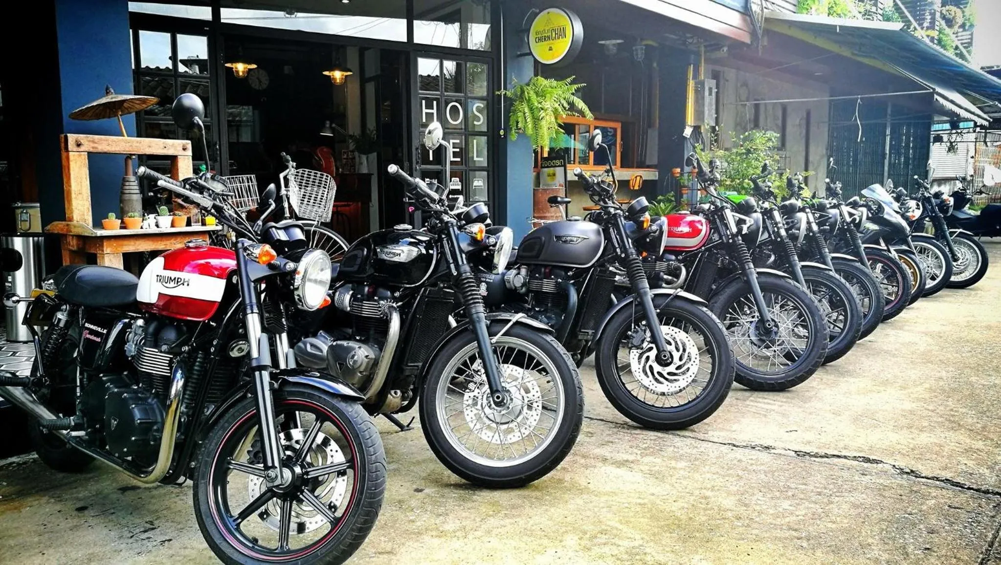 Property building in Chernchan Hostel