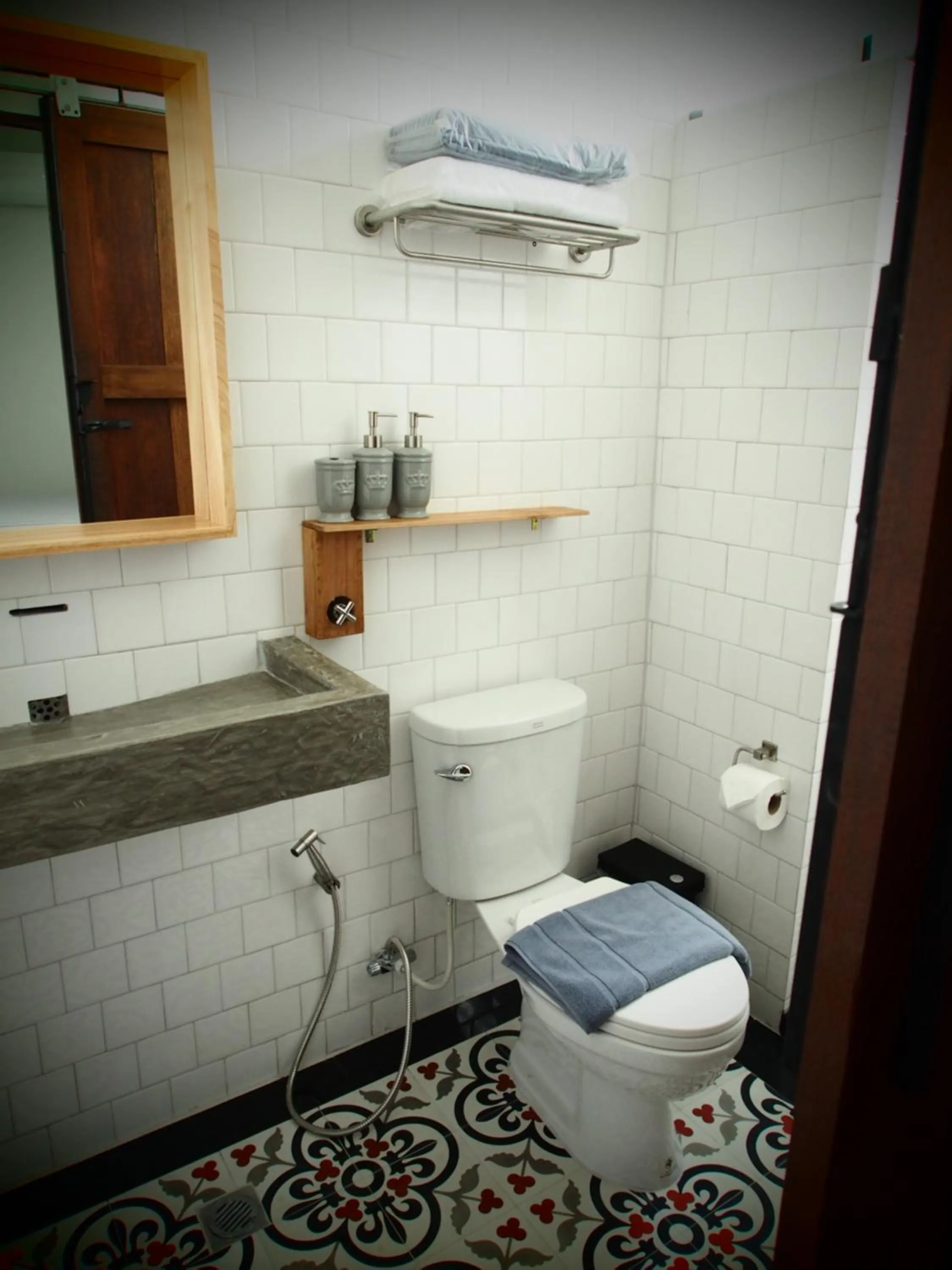 Toilet in Chernchan Hostel