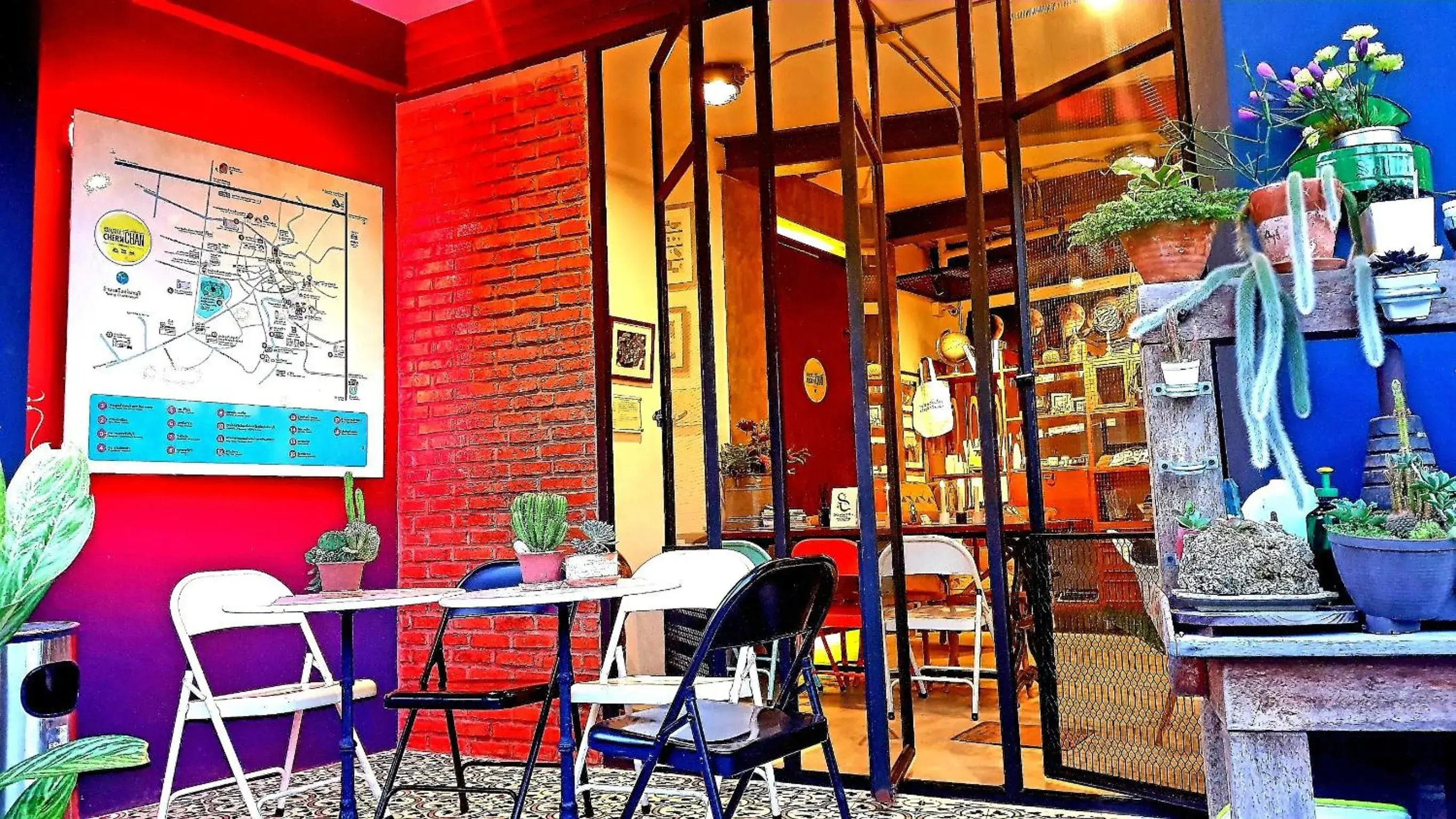 Facade/entrance in Chernchan Hostel Facade/entrance in Chernchan Hostel