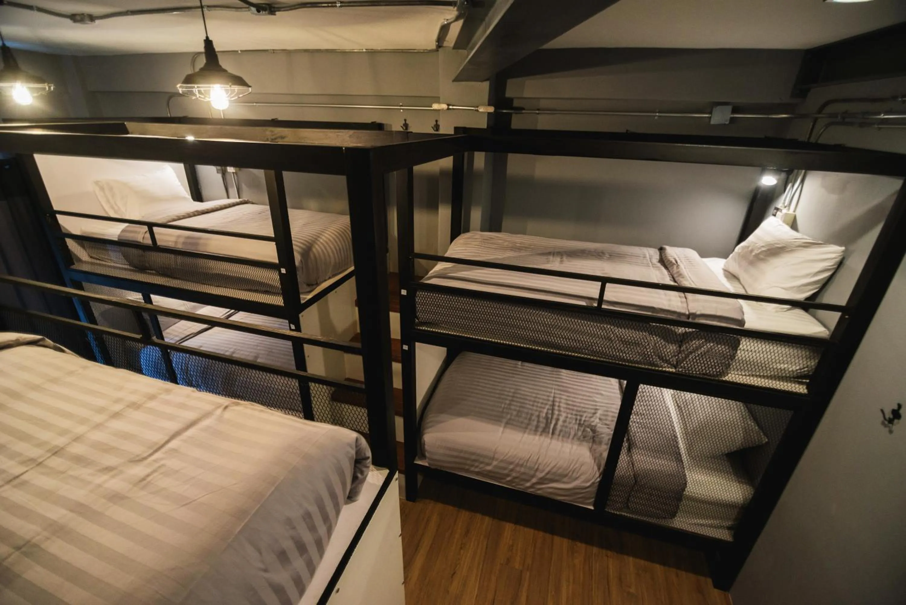 bunk bed, Bed in Chernchan Hostel