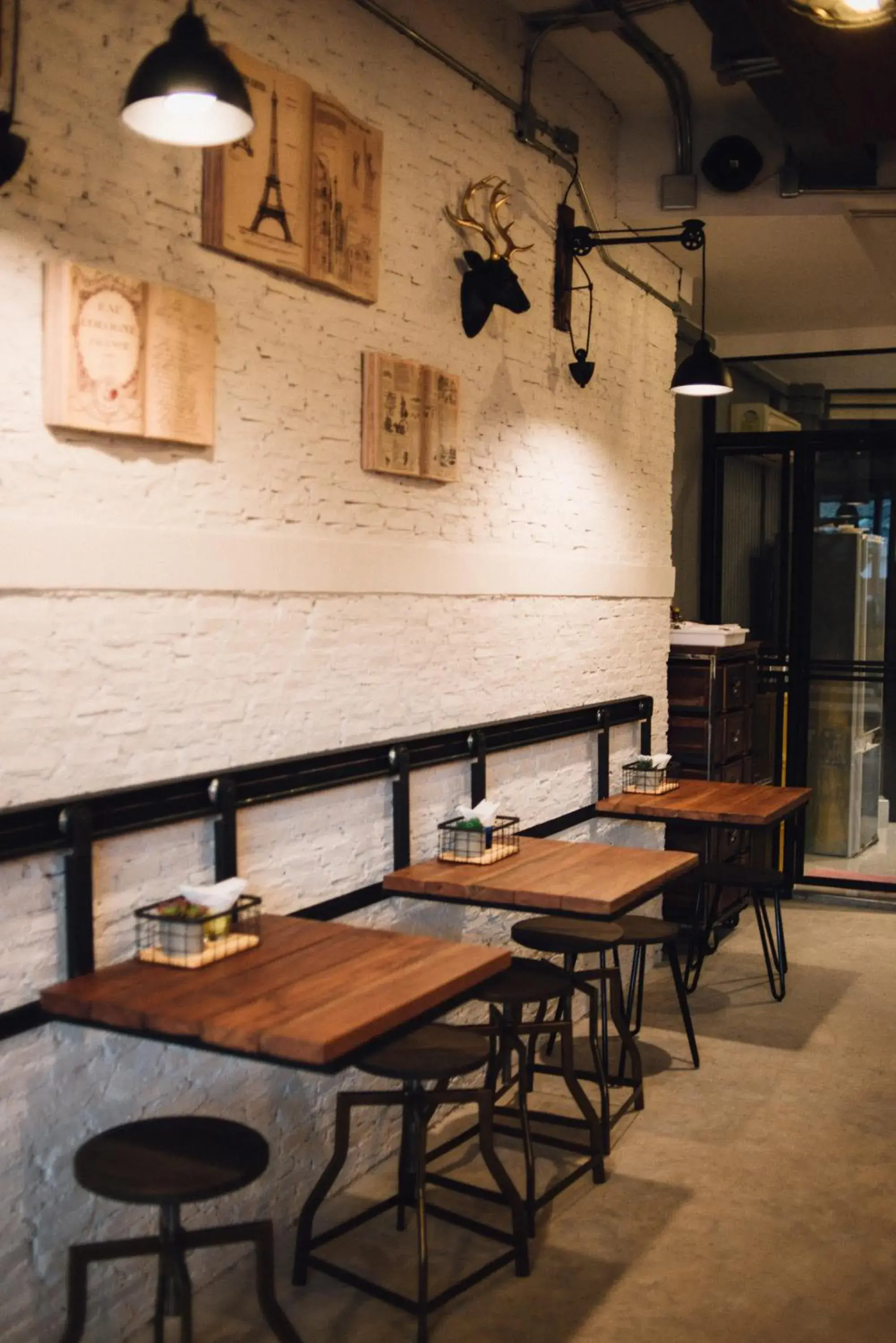 Restaurant/places to eat in Chernchan Hostel Restaurant/places to eat in Chernchan Hostel