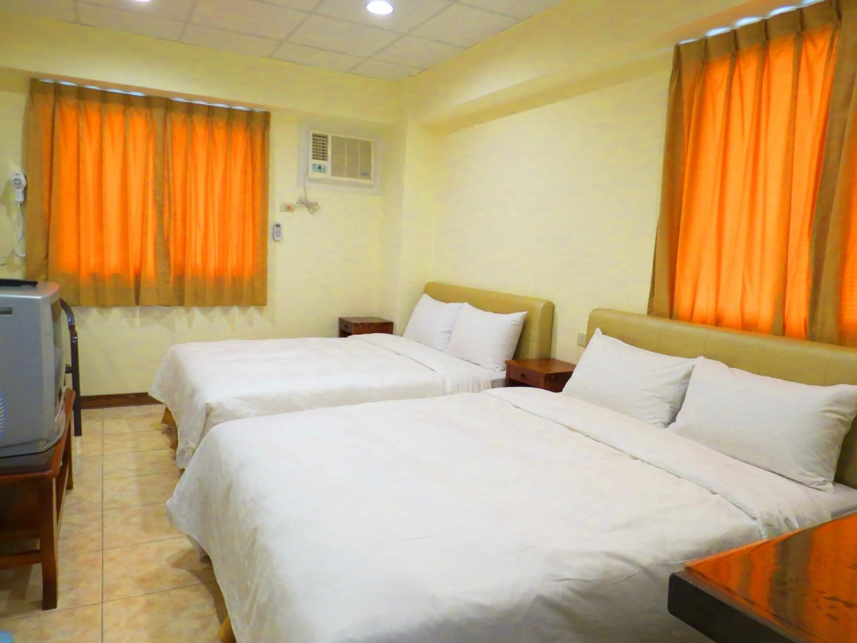 Photo of the whole room, Bed in eZ Stay Juifen(Ruifang Station)