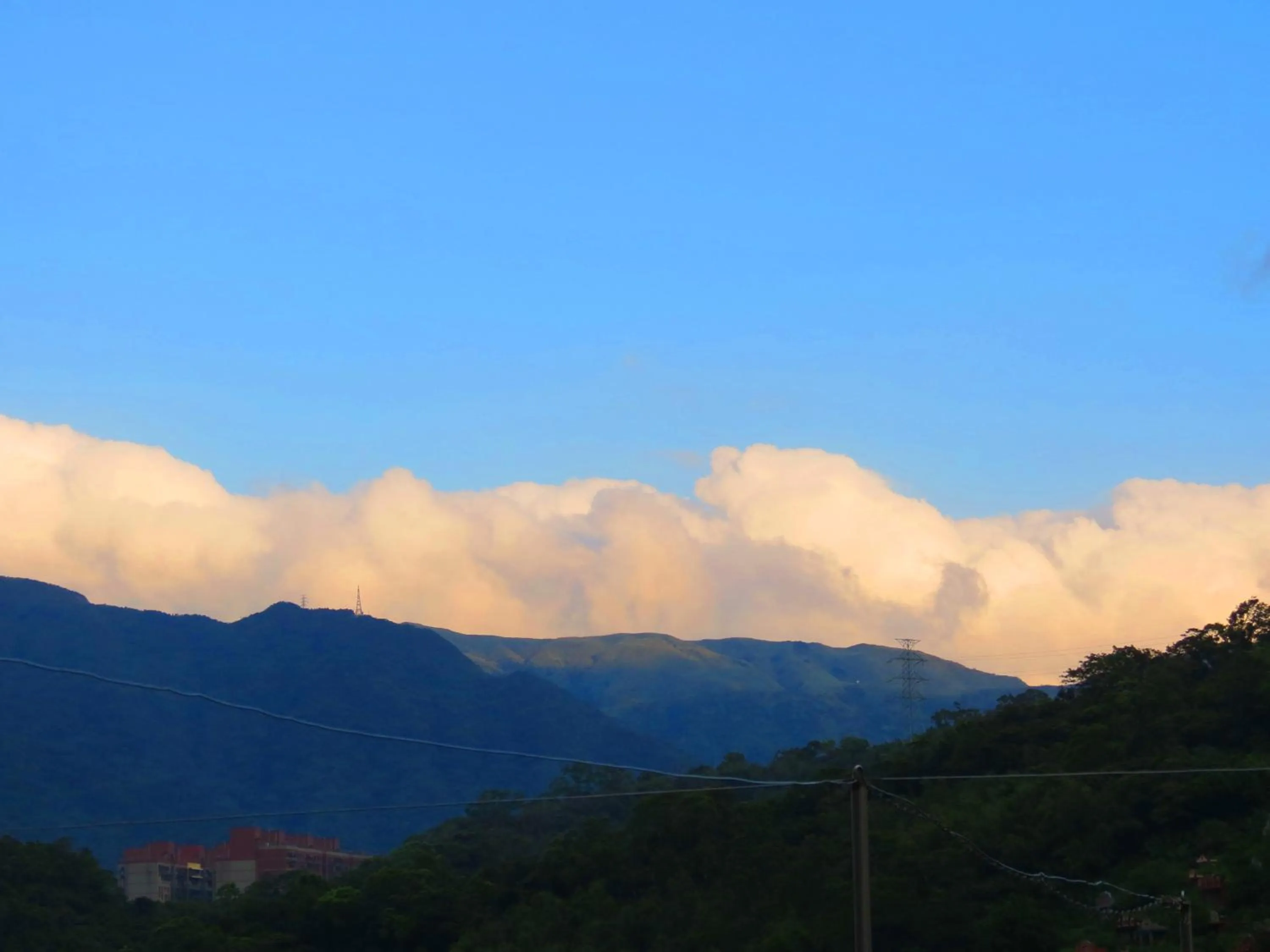 Spring in eZ Stay Juifen(Ruifang Station)