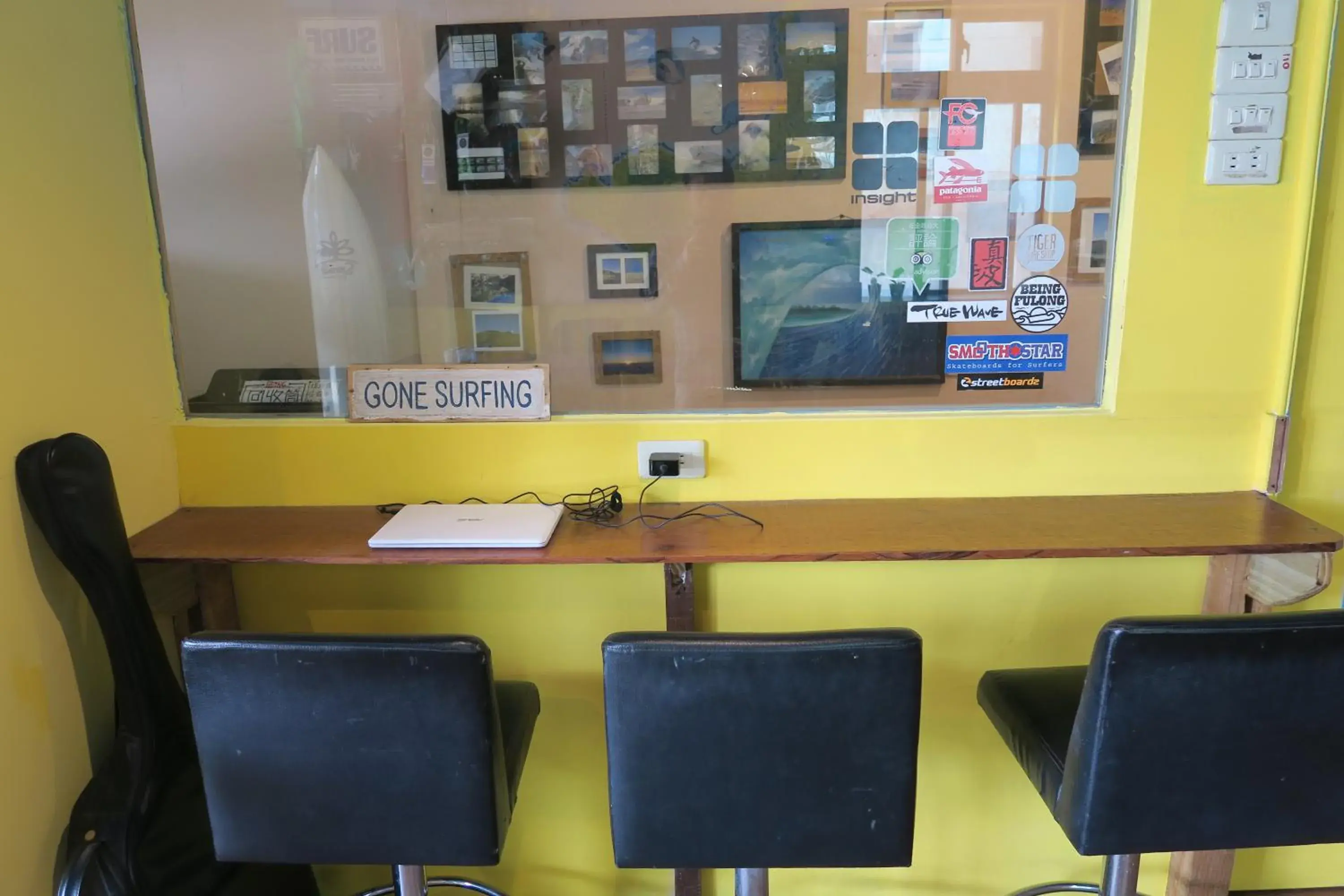 Restaurant/places to eat in Being Outdoor Restaurant/places to eat in Being Outdoor