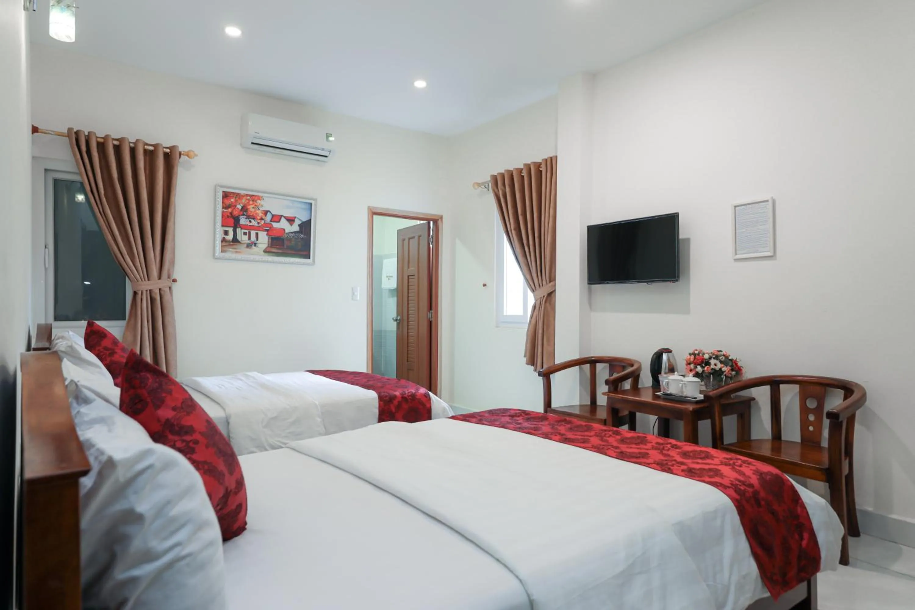 Bed in Minh Hoang Hotel