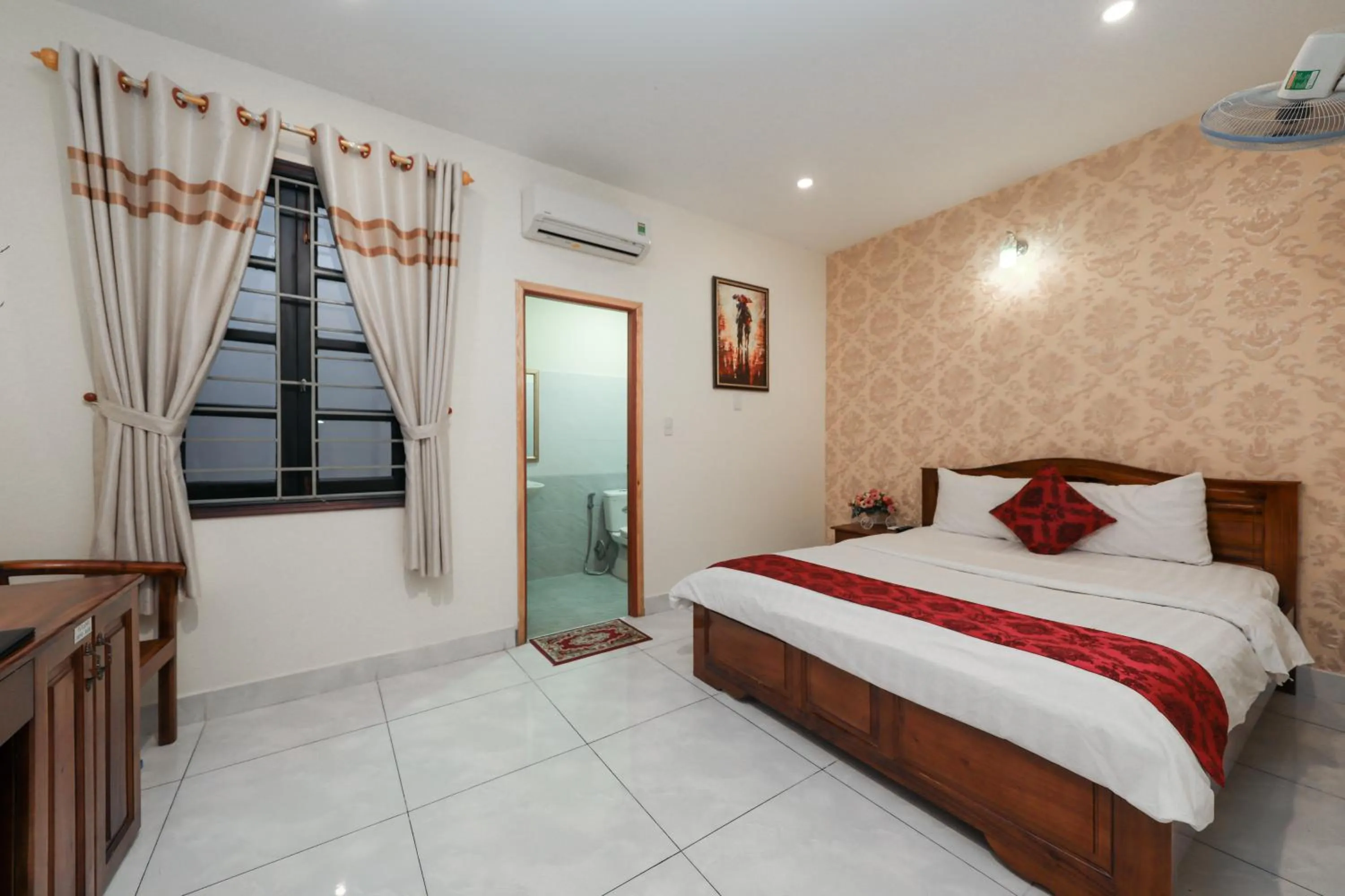 Bed in Minh Hoang Hotel