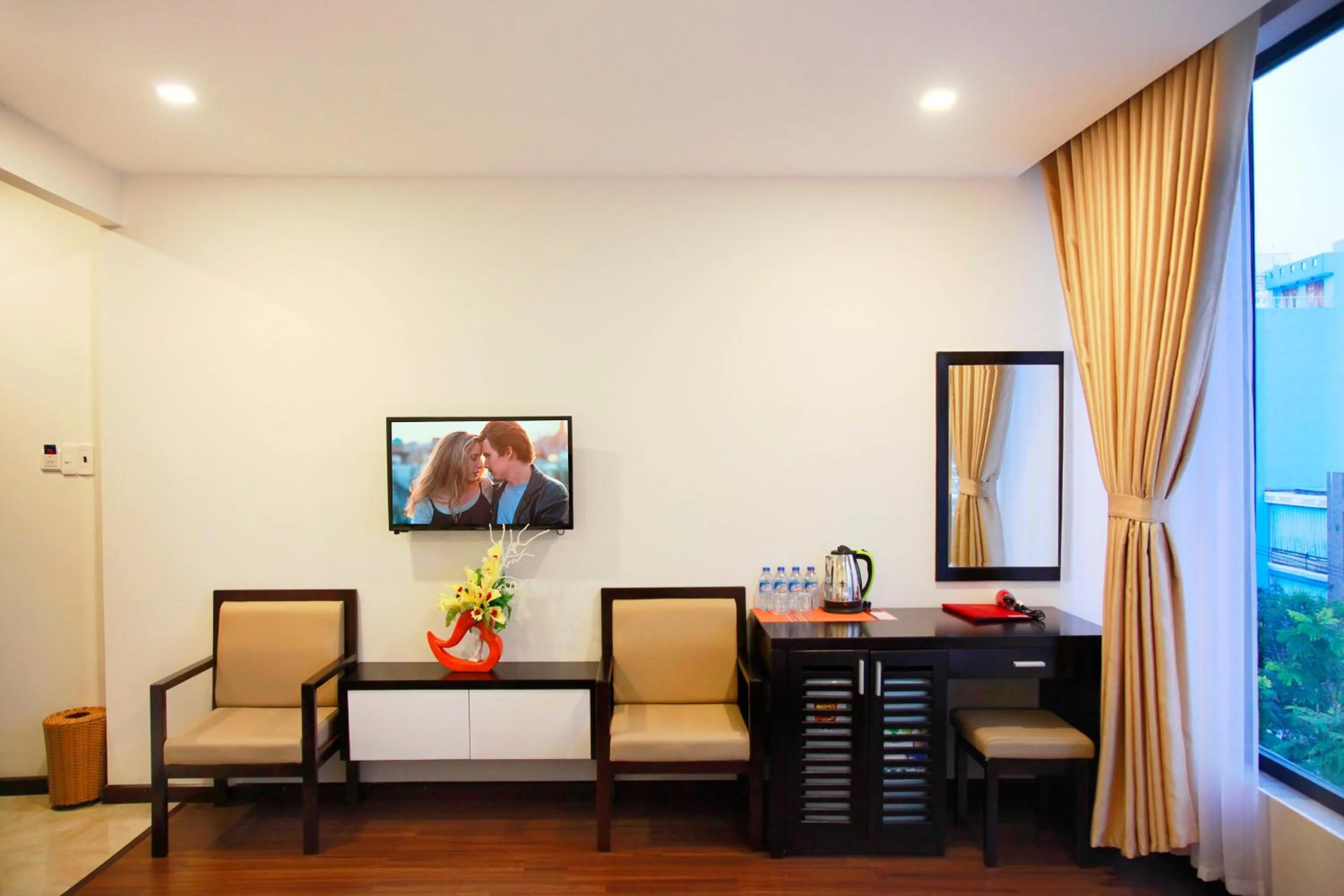 Photo of the whole room in May Hotel